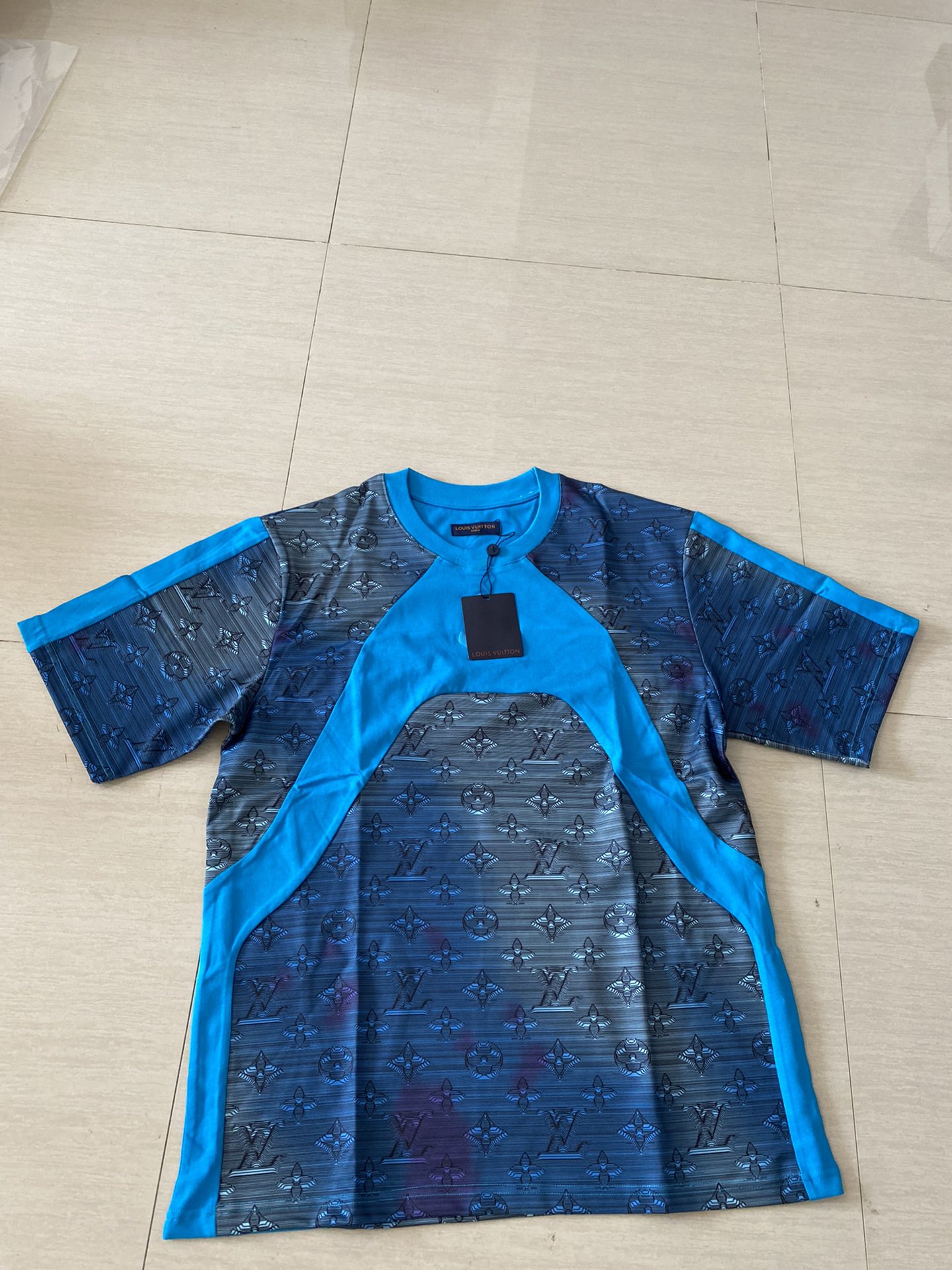 Louis Vuitton Clothing T-Shirt