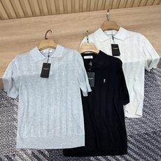 YSL 竖条提花羊毛羊绒Polo短袖T恤 高级老钱氛围感|把慵懒贵气穿在身上,法式轻奢Polo短袖。 甄选50%羊绒+5 YSL 竖条提花羊毛羊绒Polo短袖T恤 高级老钱氛围感|把慵懒贵气穿在身上,法式轻奢Polo短袖。 甄选50%羊绒+5