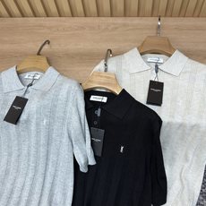 YSL 竖条提花羊毛羊绒Polo短袖T恤 高级老钱氛围感|把慵懒贵气穿在身上,法式轻奢Polo短袖。 甄选50%羊绒+5 YSL 竖条提花羊毛羊绒Polo短袖T恤 高级老钱氛围感|把慵懒贵气穿在身上,法式轻奢Polo短袖。 甄选50%羊绒+5