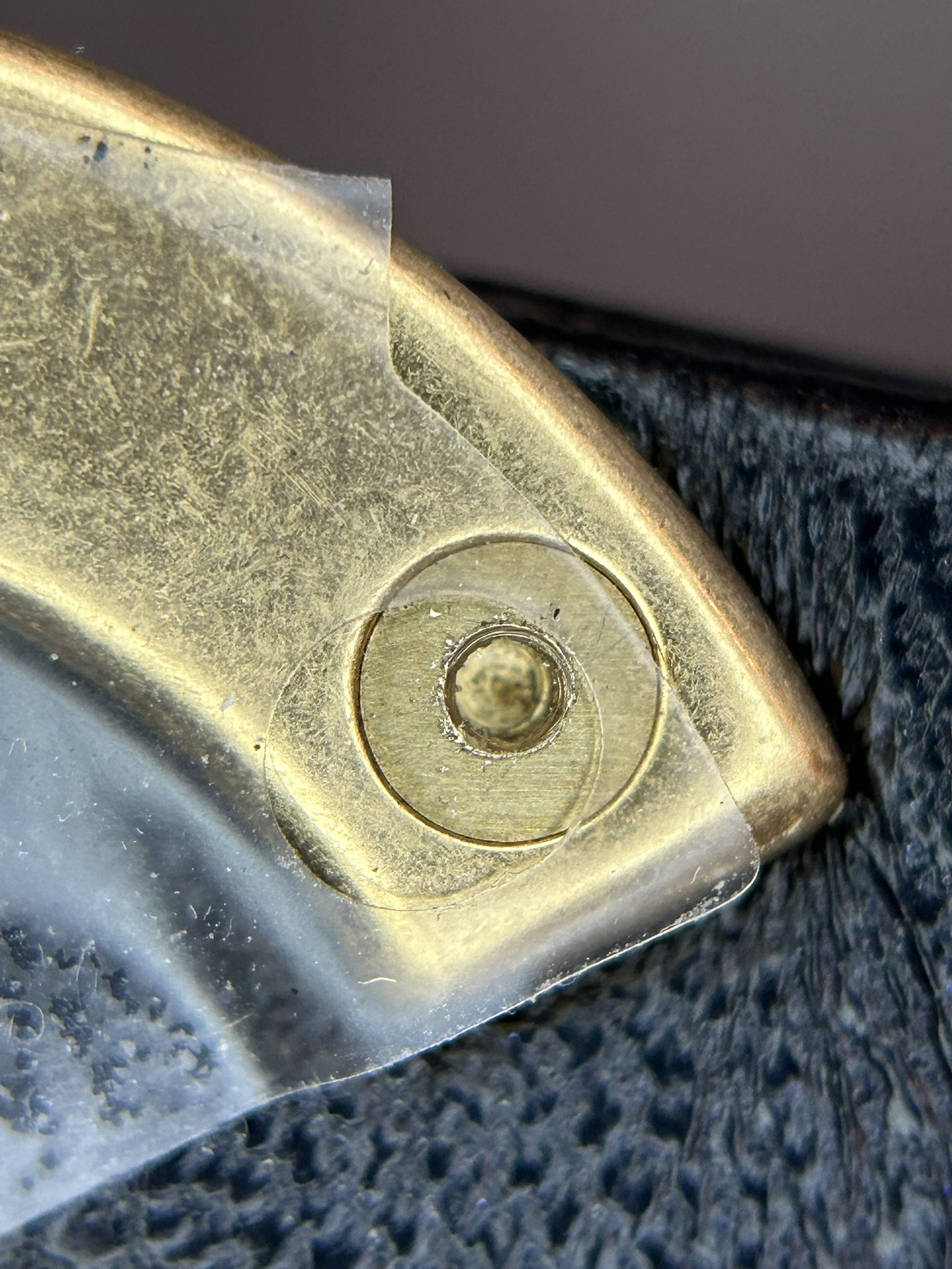 以前我没见过zp的时候以为zp是六角螺丝，拿到zp以后才发现原来正是圆形的螺丝孔