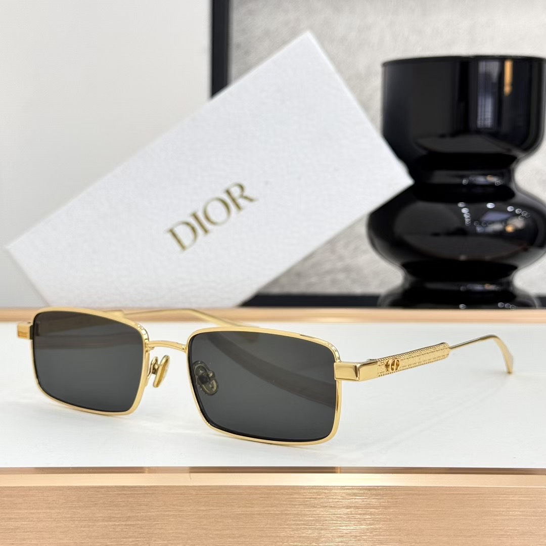 DIO* Modelo: Dior Cannage S2U Talla: 55口18-140