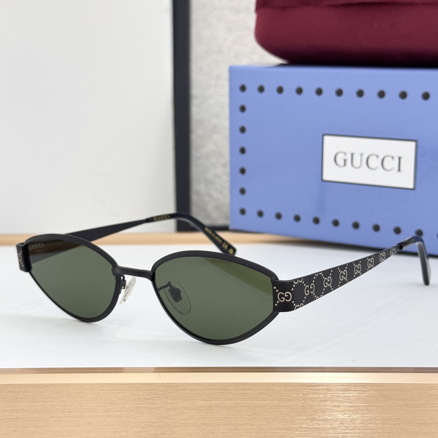 GUCC* Modelo: GG1853S Talla: 55口19-145 🉐110