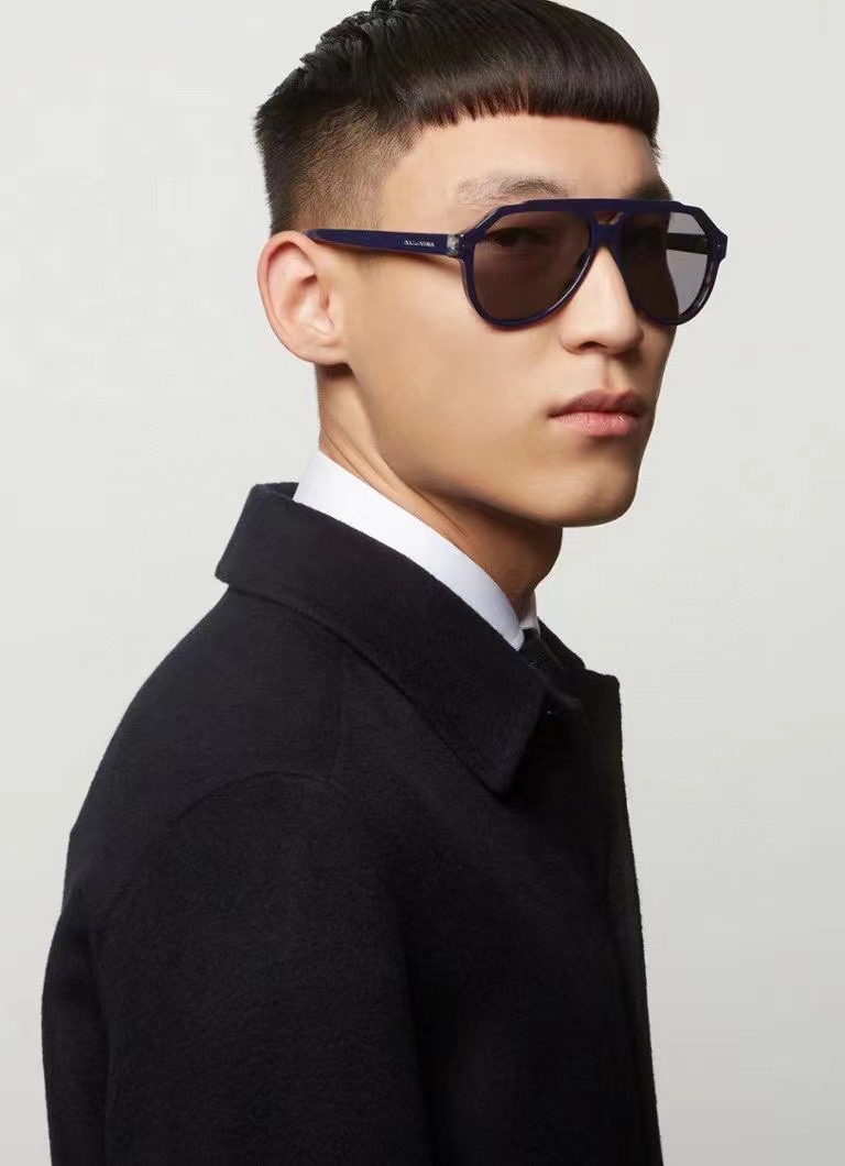 DOLCE & GABBAN* MODEL：DG4452 SIZE：63口13-145