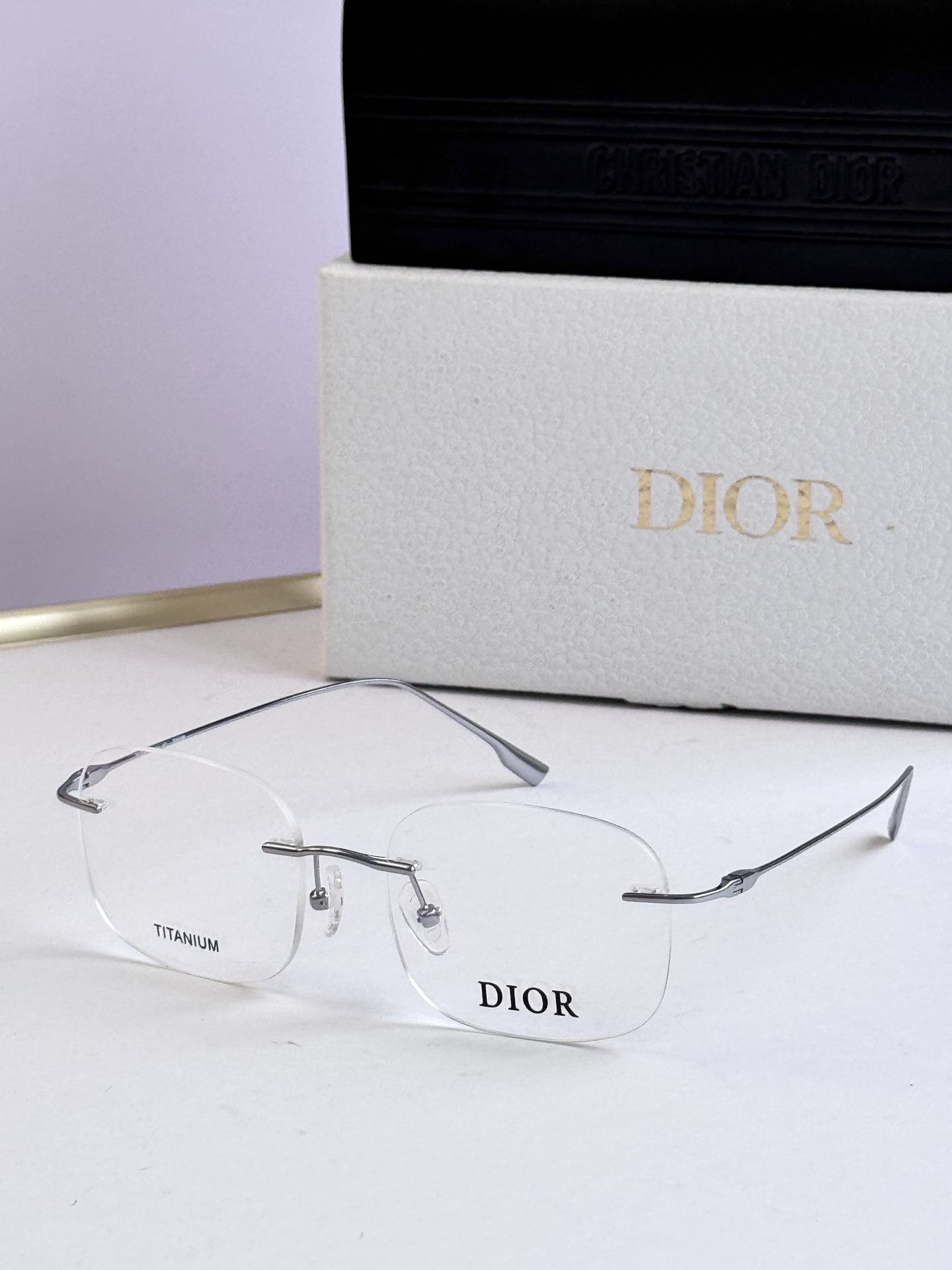 DIO* Montura Modelo: 96612 TALLA: 52口18-145 ¡Titanio puro! Mismo estilo que Lu Si