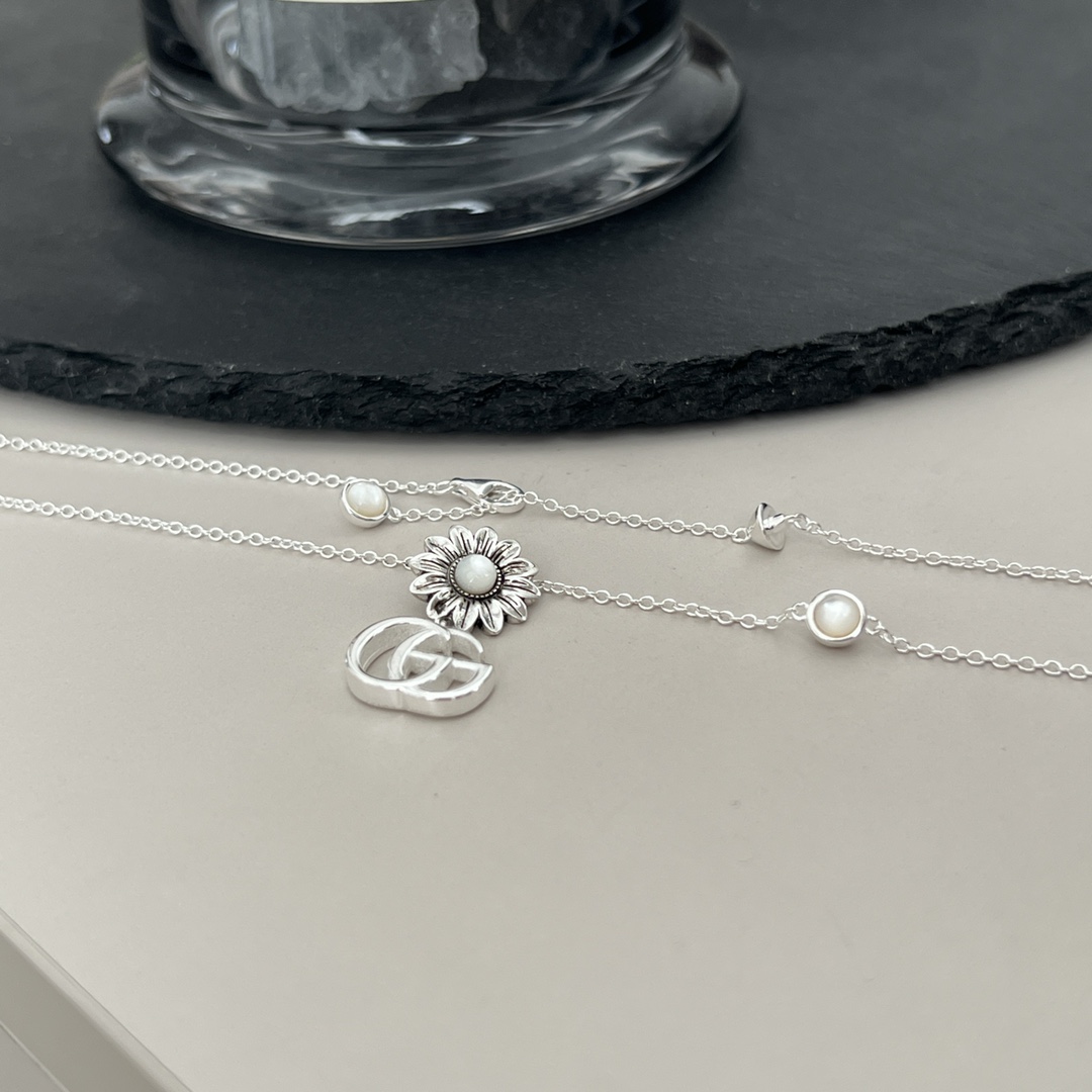 今日上新Gucci古驰925纯银GGmarmont系列珍珠贝母项链尺寸42cm