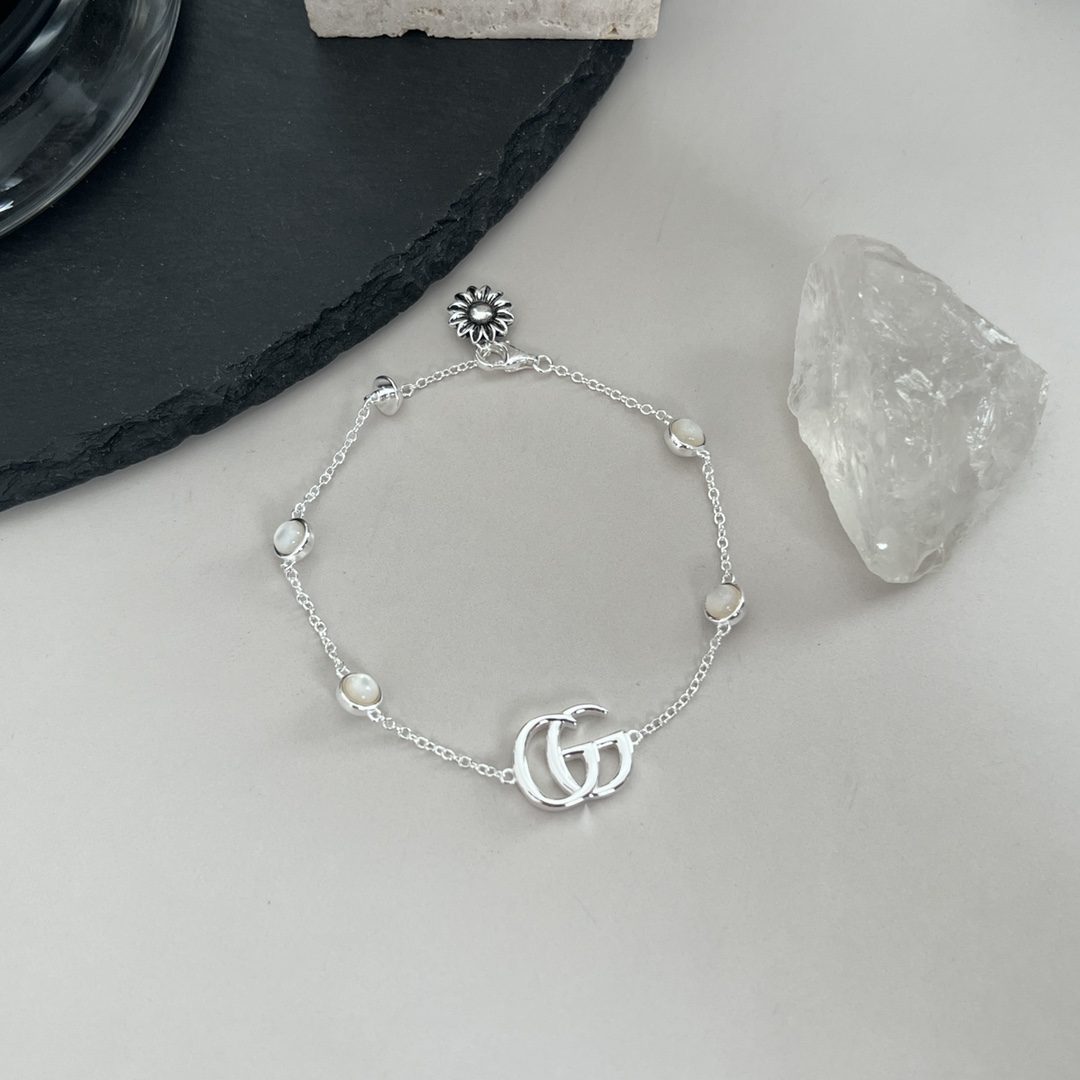 NO:102038,Gucci Gucci 925 sterling silver GG marmont series mother of pearl bracelet size 20cm adjustable, Gucci bracelet, gucci, gucci, bracelet, pure silver19860909Gucci古驰925纯银GG marmont系列珍珠贝母手链 尺寸20cm可调节,古驰手链,gucci,gucci,bracelet,pure silver,Jewelry
