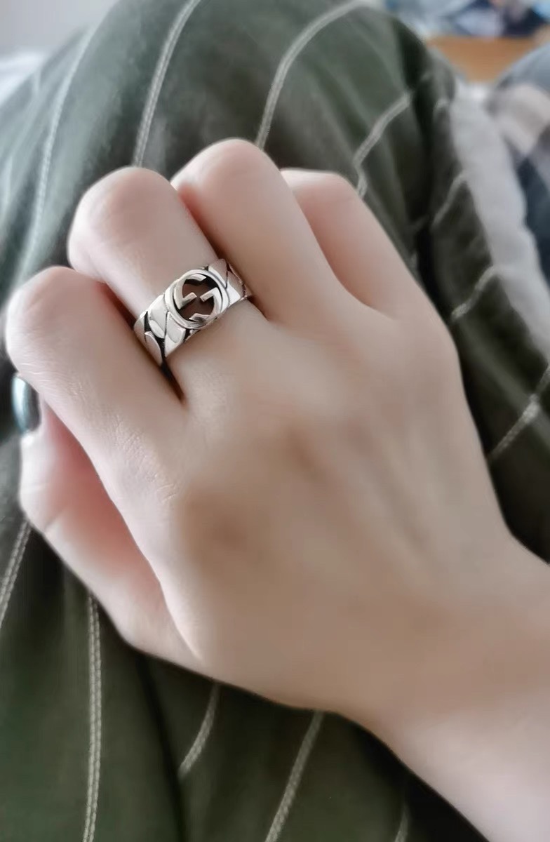NO:101359,Gucci Gucci 925 sterling silver interlocking double G wide version ring, Gucci ring, gucci, gucci, ring, pure silver19860909Gucci古驰925纯银互扣式双G宽版戒指,古驰戒指,gucci,gucci,ring,pure silver,Jewelry