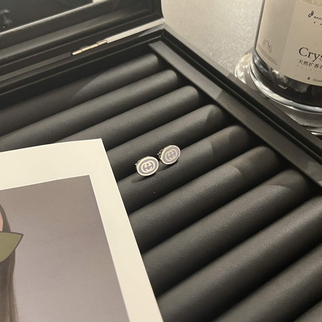 NO:553492,Gucci Gucci 925 sterling silver interlocking double G enamel stud earrings, Gucci earrings, gucci, gucci, pure silver19860909Gucci古驰925纯银互扣式双G珐琅耳钉,古驰耳钉,gucci,gucci,pure silver,Jewelry