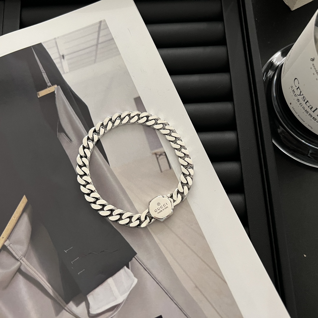 NO:104315,Gucci Gucci 925 sterling silver trademark engraving bracelet Size 17cm 18cm 19cm 20cm 21cm 22cm, Gucci bracelet, gucci, gucci, bracelet, pure silver19860909Gucci古驰925纯银商标刻花手链 尺寸17cm 18cm 19cm 20cm 21cm 22cm,古驰手链,gucci,gucci,bracelet,pure silver,Jewelry