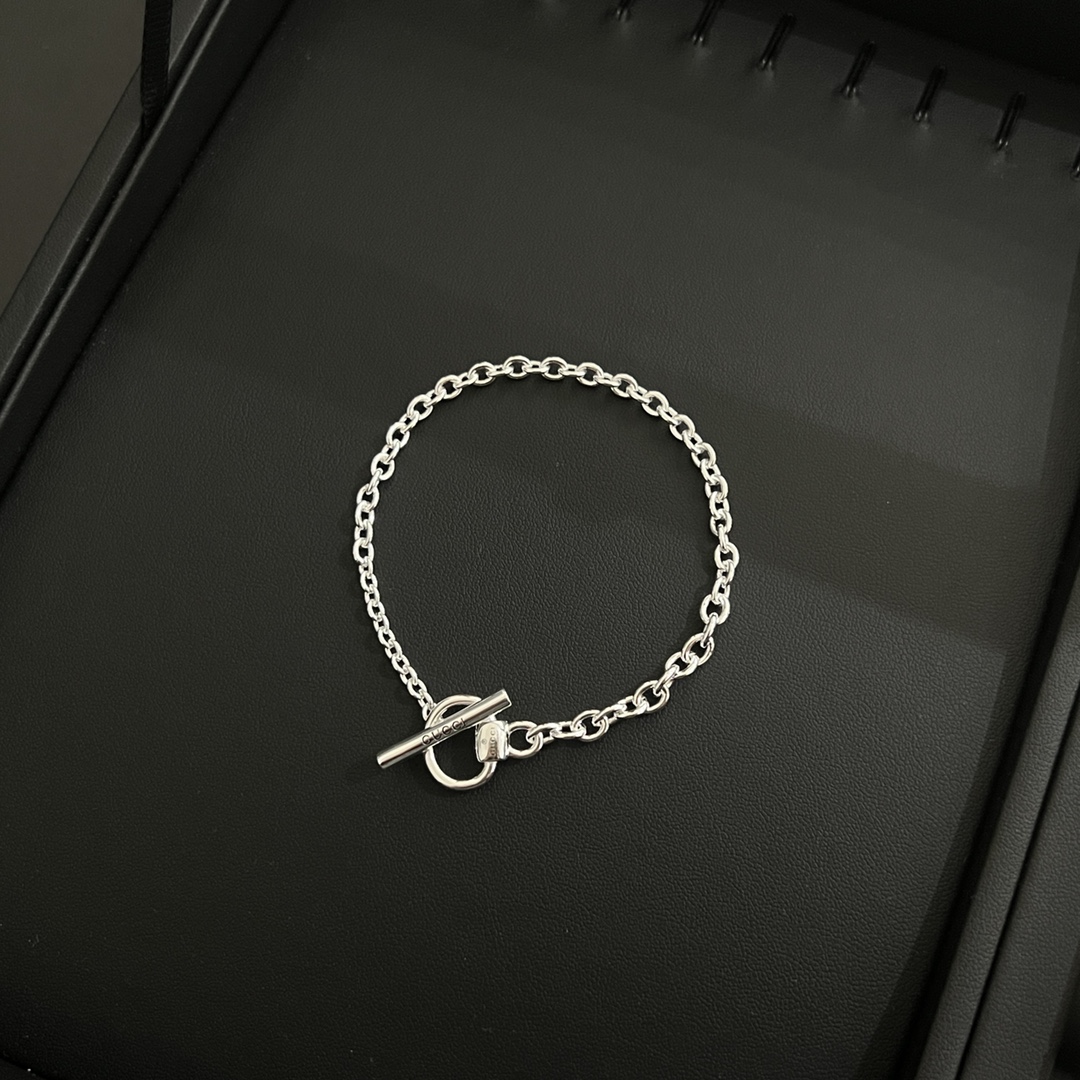 NO:553478,Gucci Gucci 925 sterling silver horsebit bracelet size 17cm 18cm 19cm 20cm, Gucci bracelet, gucci, gucci, bracelet, pure silver19860909Gucci古驰925纯银马衔扣手链 尺寸17cm 18cm 19cm 20cm,古驰手链,gucci,gucci,bracelet,pure silver,Jewelry