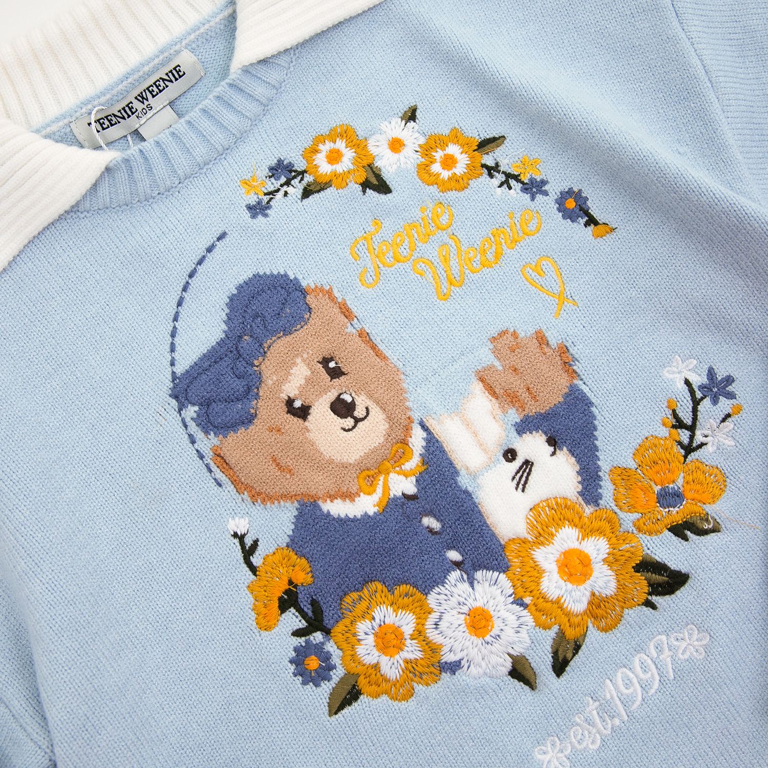 T.W. Cartoon Bear Boy’s Embroidered Sweater for Autumn 2024 - 图片 5