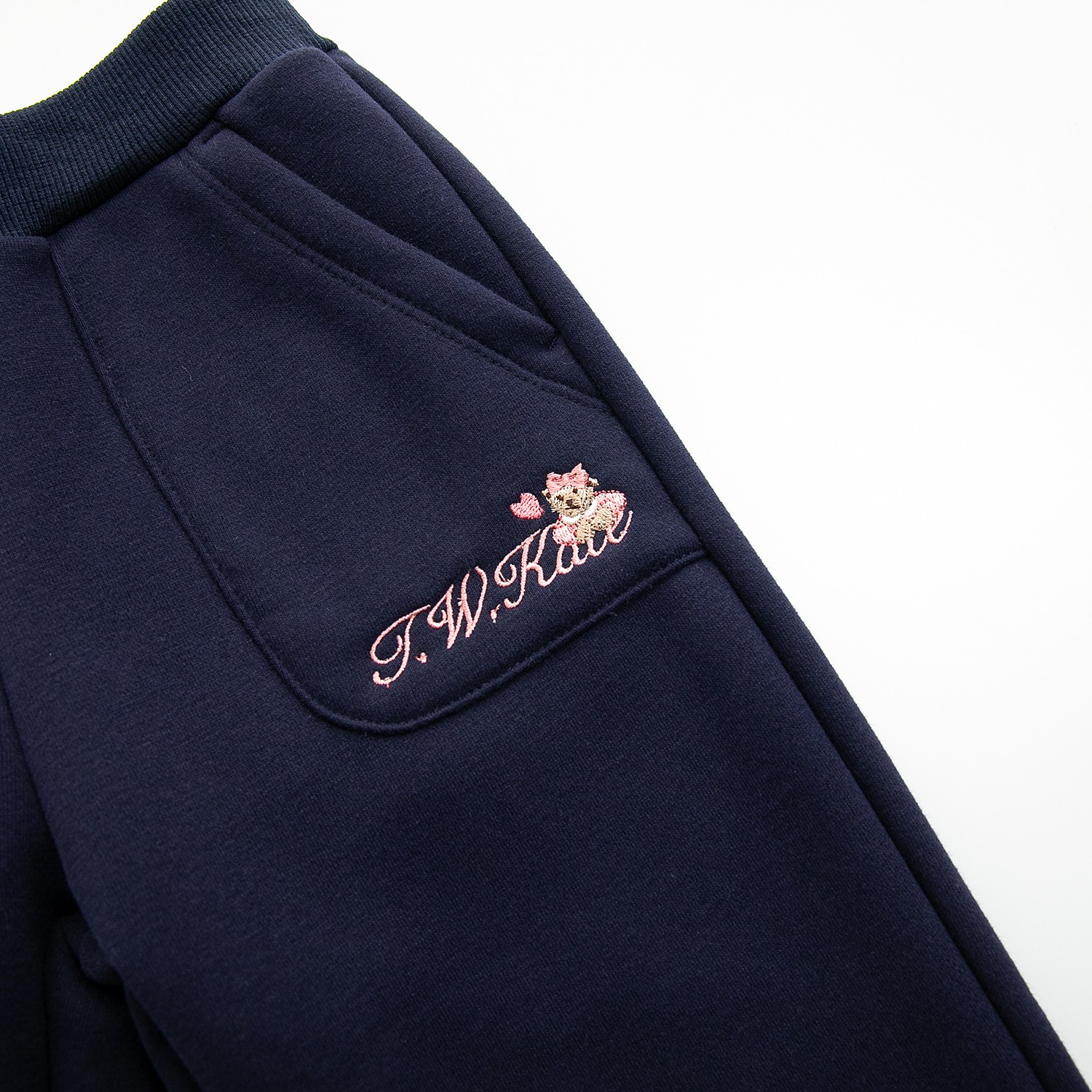 Winter 2024 Girls’ Velvet Sports Pants with Bear-Head Embroidery - 图片 3