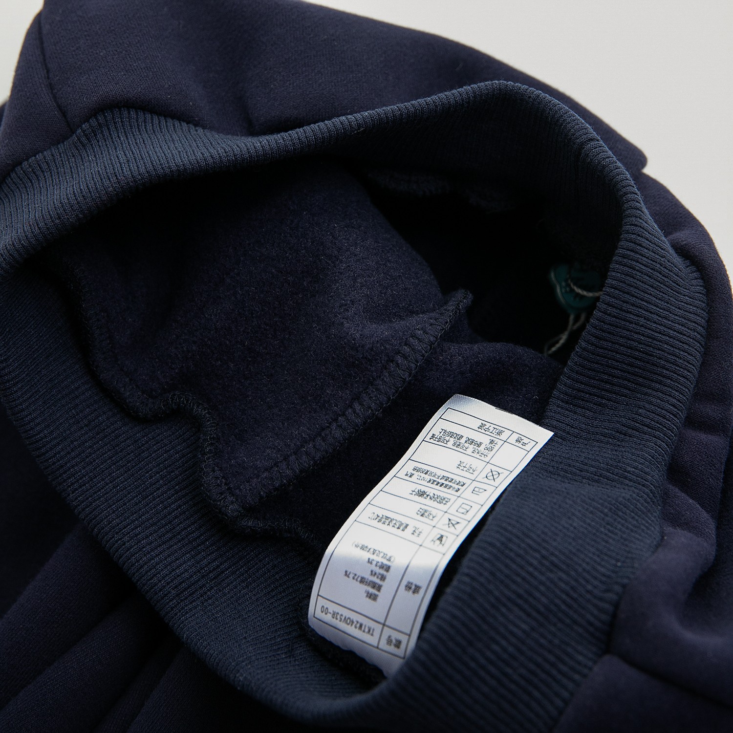 Winter 2024 Girls’ Velvet Sports Pants with Bear-Head Embroidery - 图片 6
