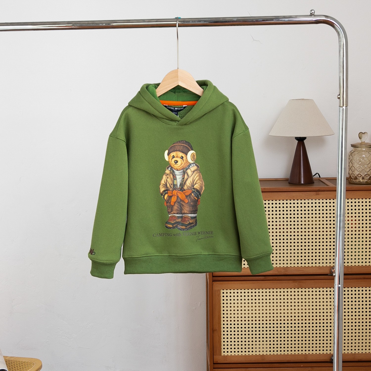 T.W. Winter 2024 Velvet Hoodies for Men and Women – Stylish, Warm, and High-Quality - 图片 2