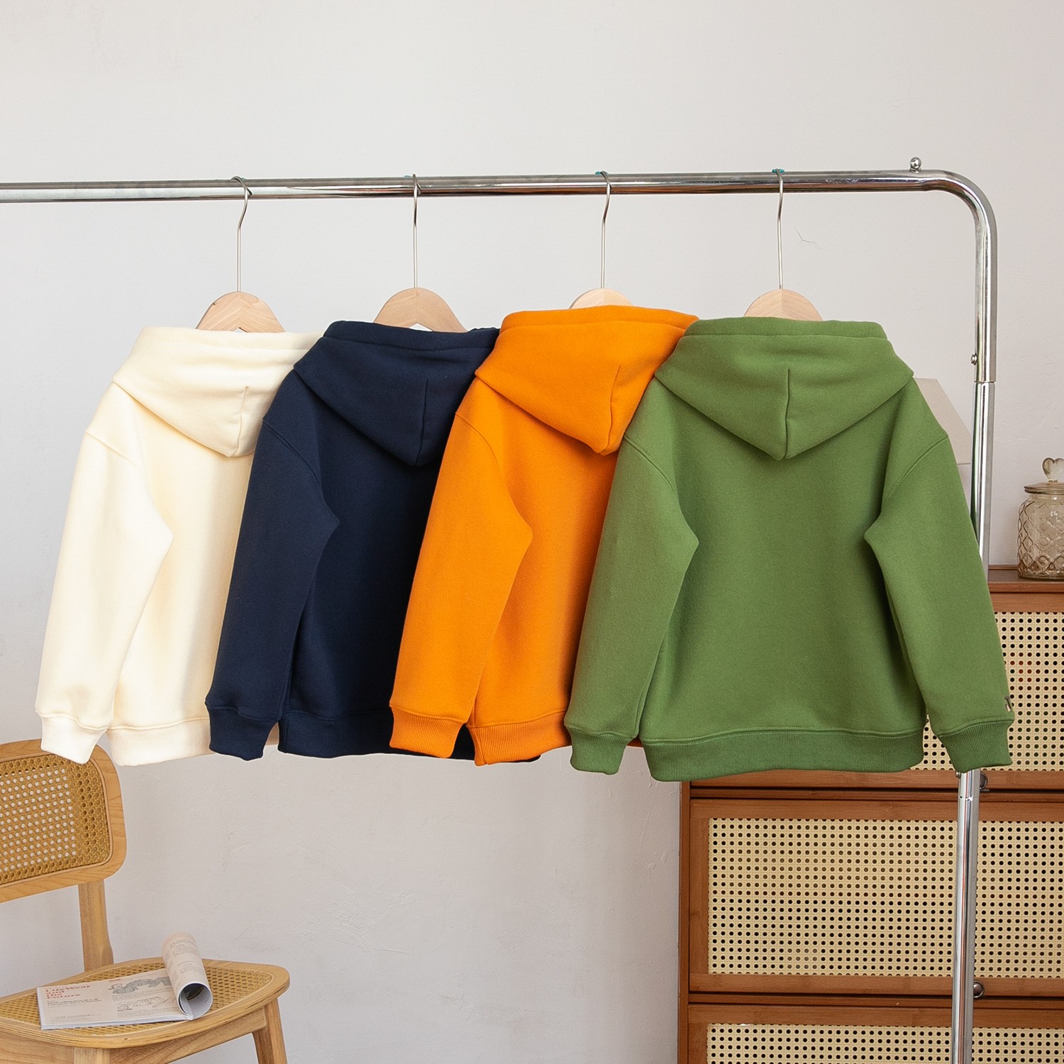 T.W. Winter 2024 Velvet Hoodies for Men and Women – Stylish, Warm, and High-Quality - 图片 6
