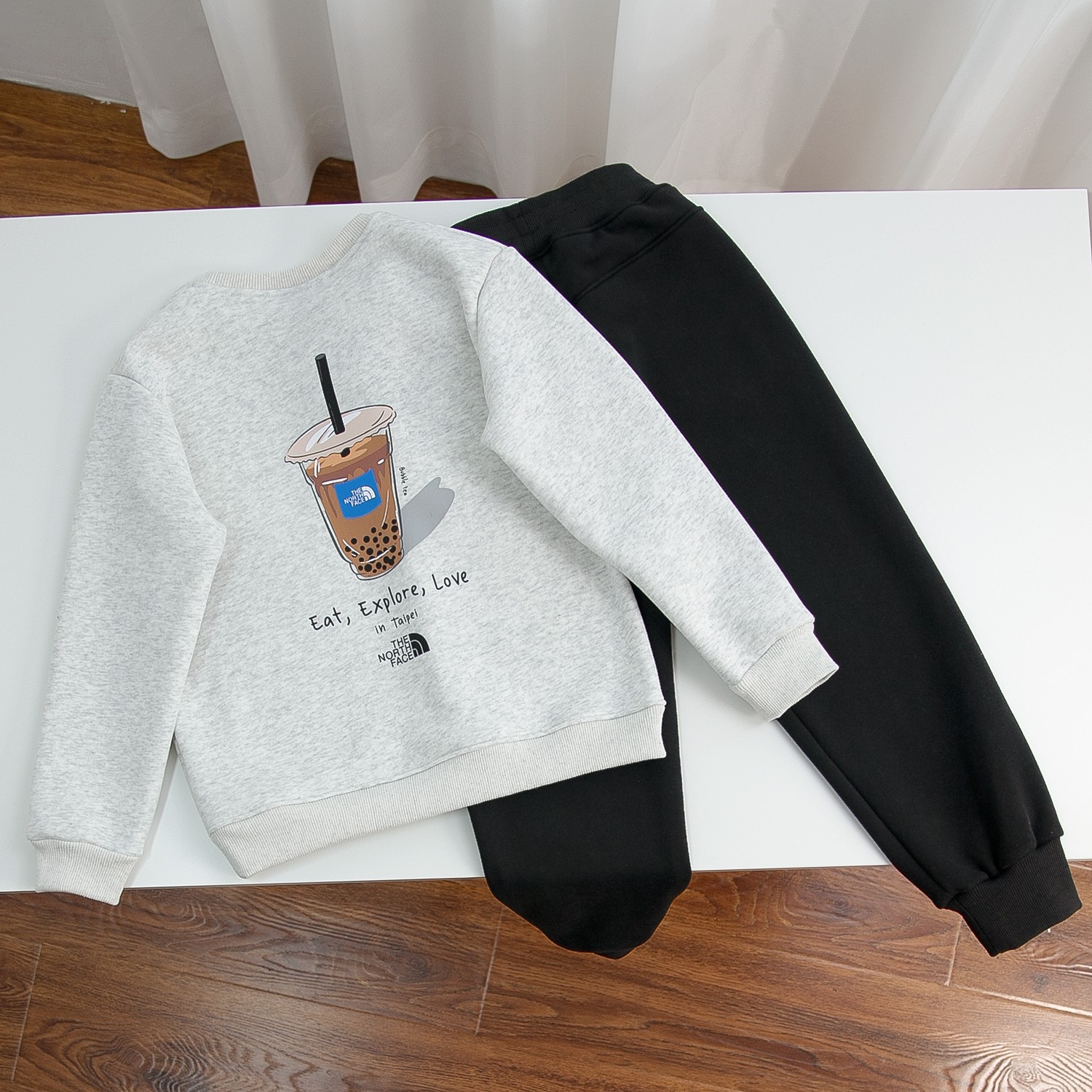Winter Velvet Suits for Children and Adolescents with Sports Pants: TNF 2024 Collection - 图片 7