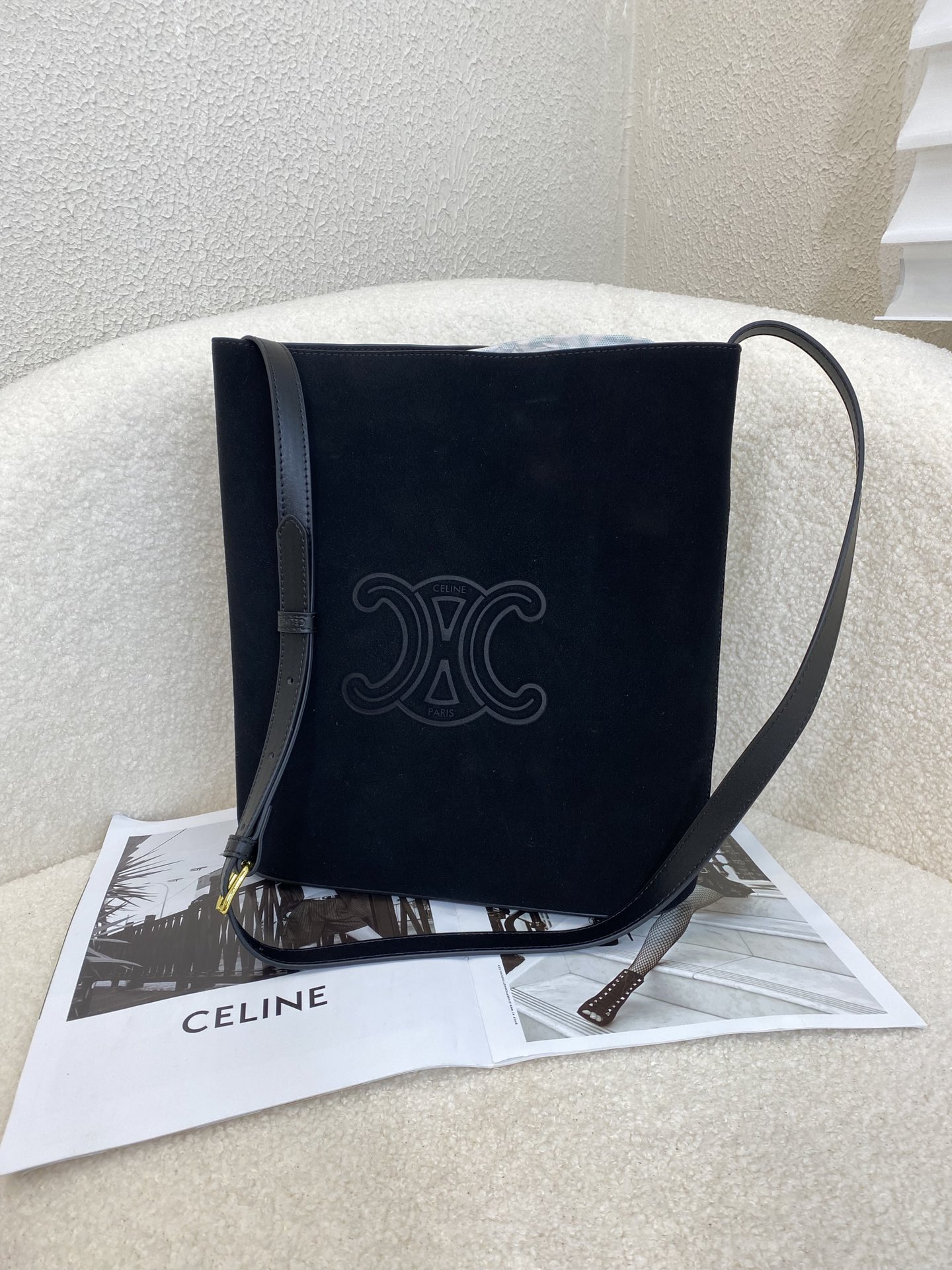 Celine Crossbody & Shoulder Bags Cowhide Frosted Fall/Winter Collection Underarm