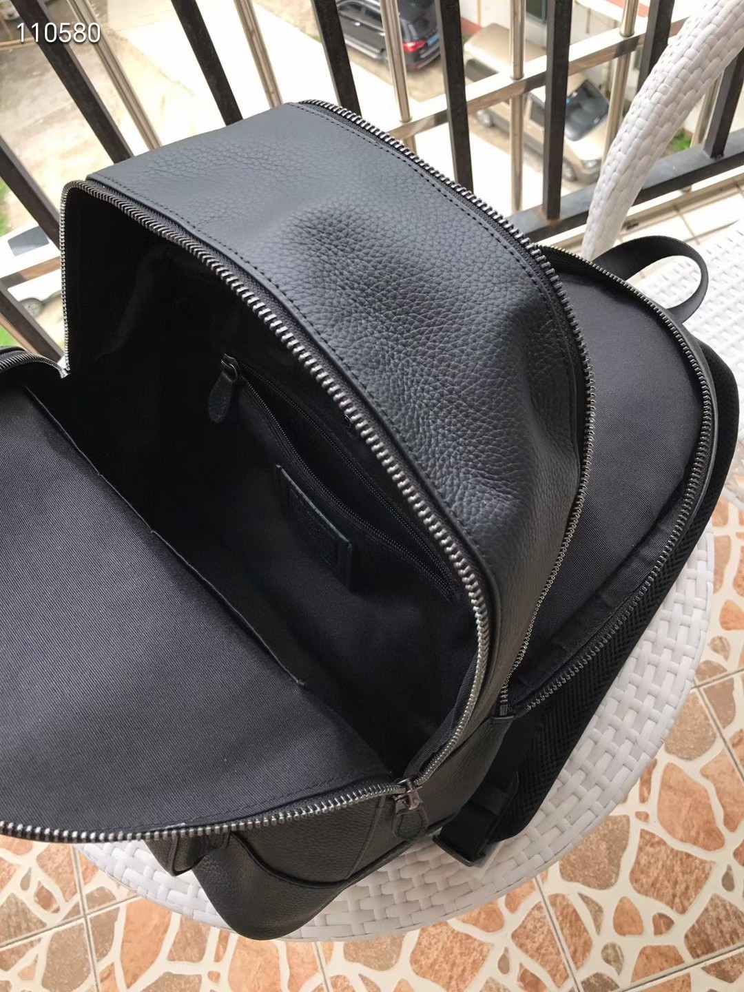 Coach C家新款23251 黑色徽章款男士双肩包书包 双隔层 前面一个独立小口袋 超大容量