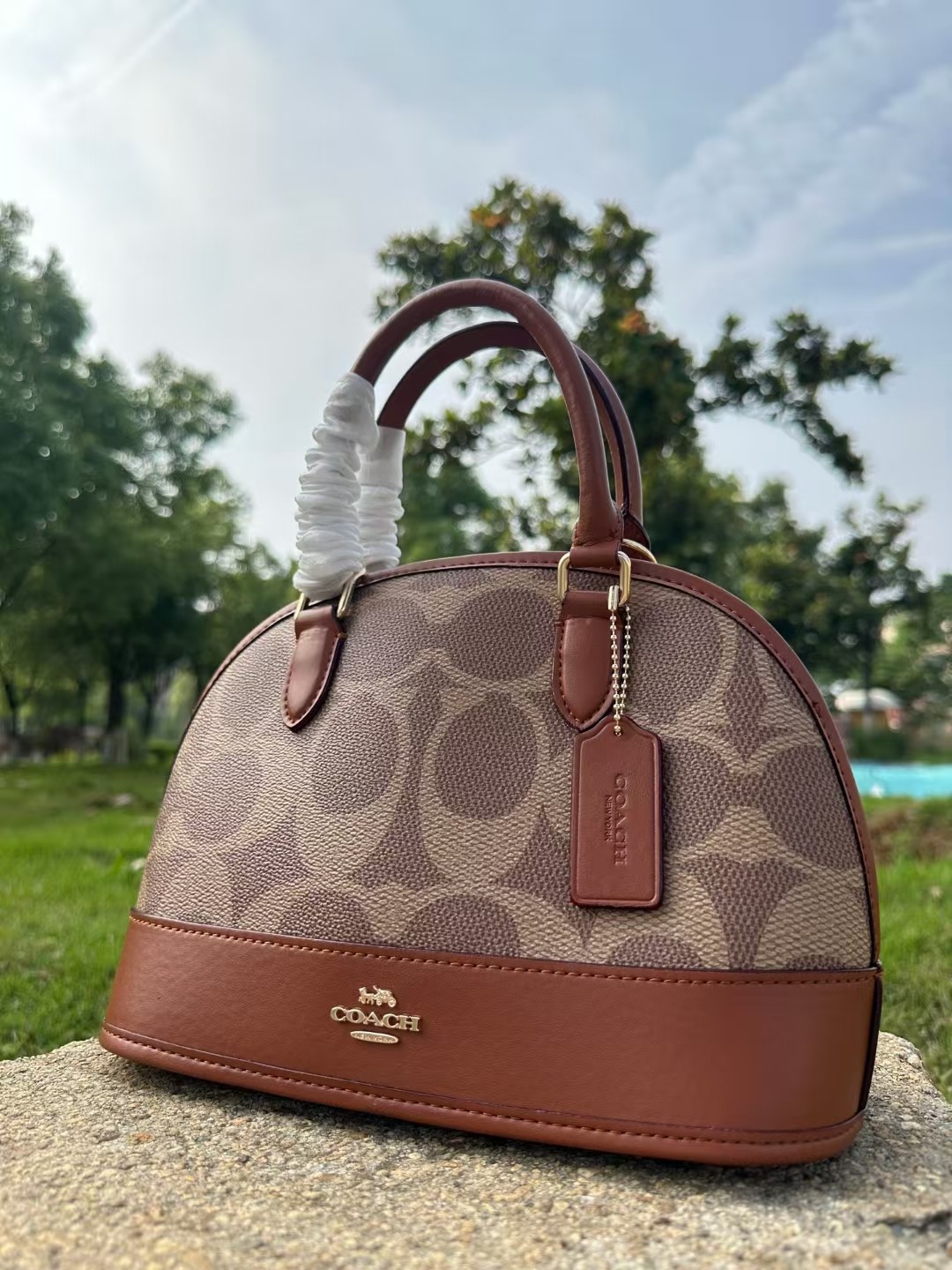 Coach COACH贝壳包漾开初夏涟漪