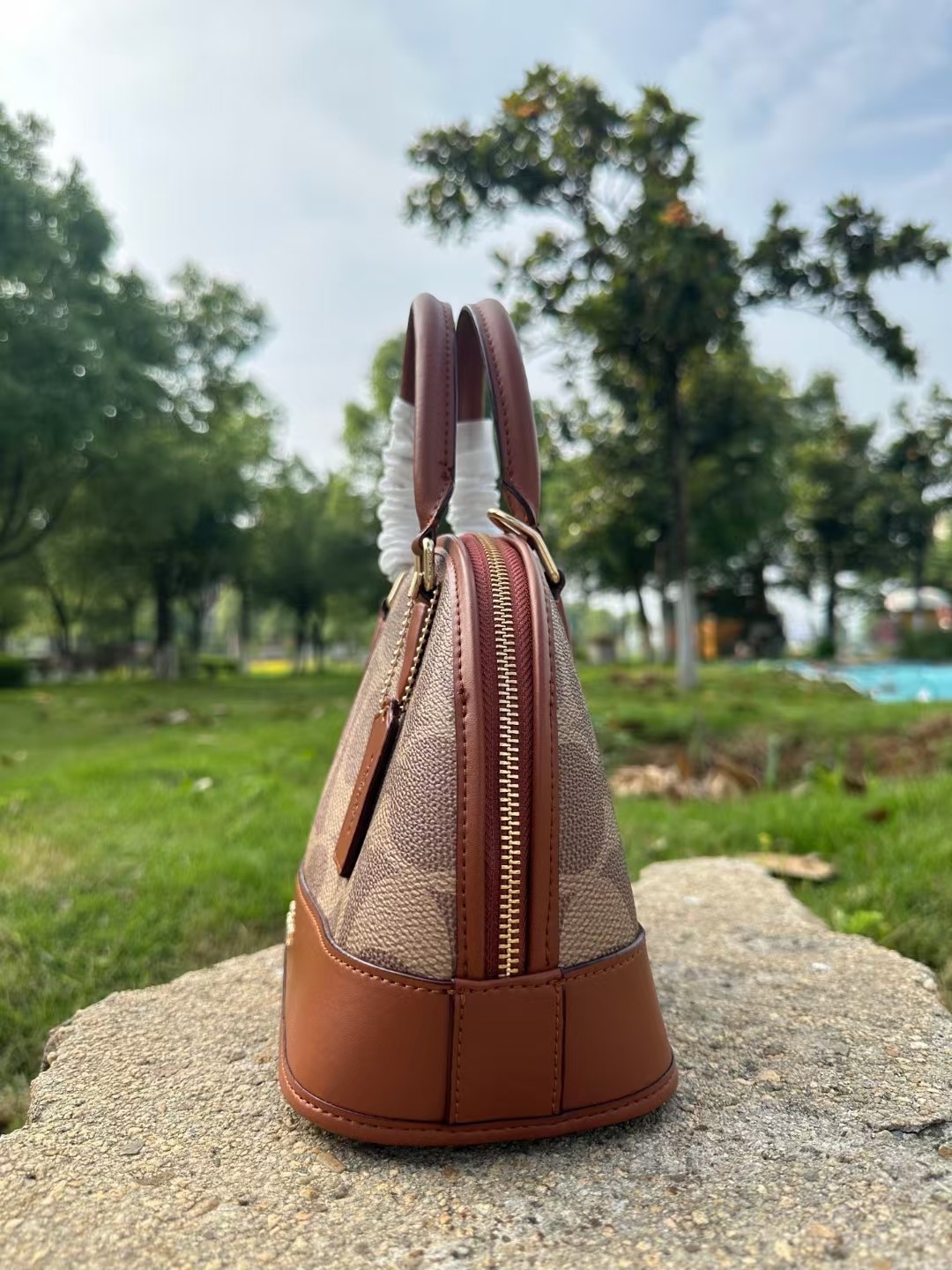 Coach COACH贝壳包漾开初夏涟漪