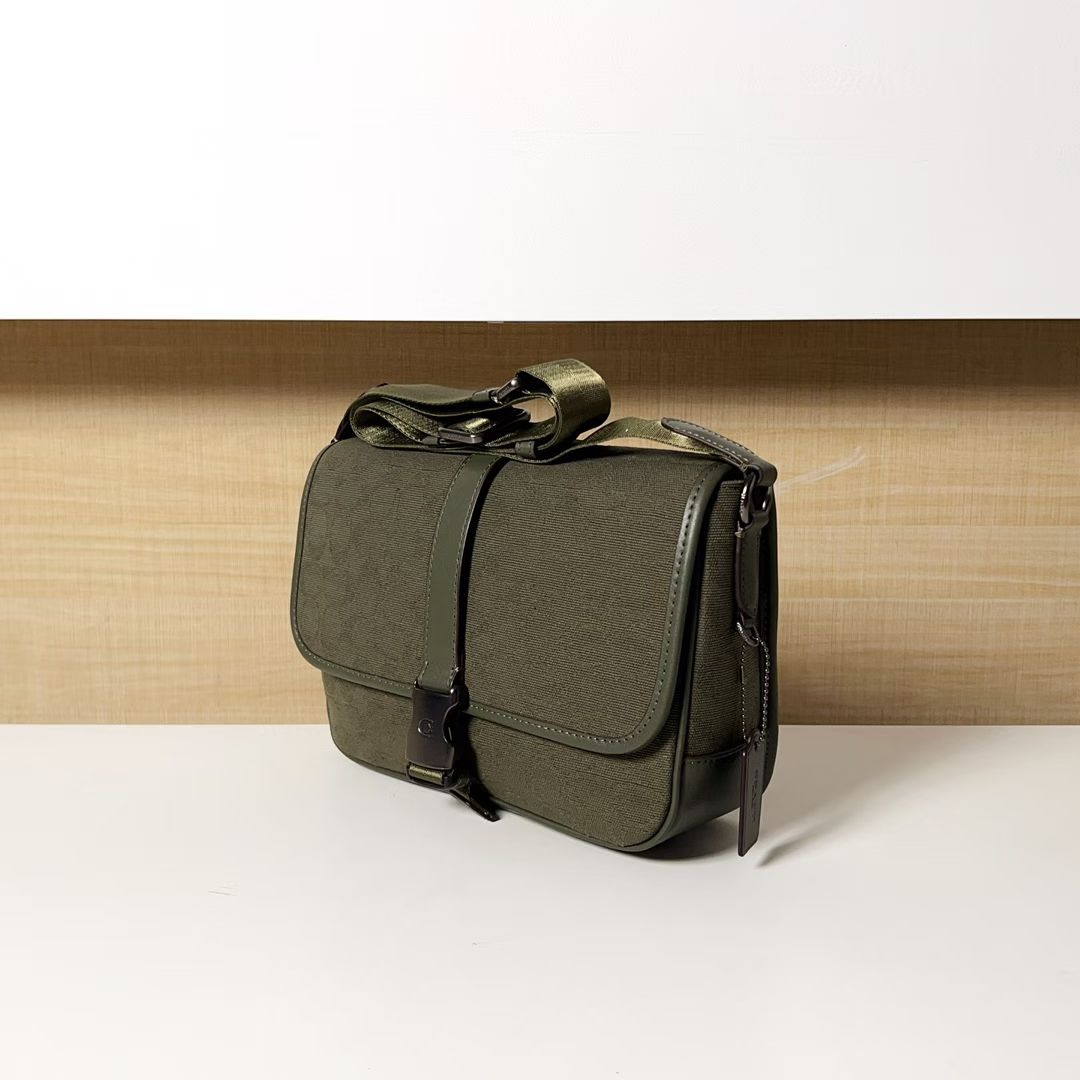Coach 新品 CU202 CU042 CU041男士 标志LEAGUE信使包斜挎包翻盖邮差包
