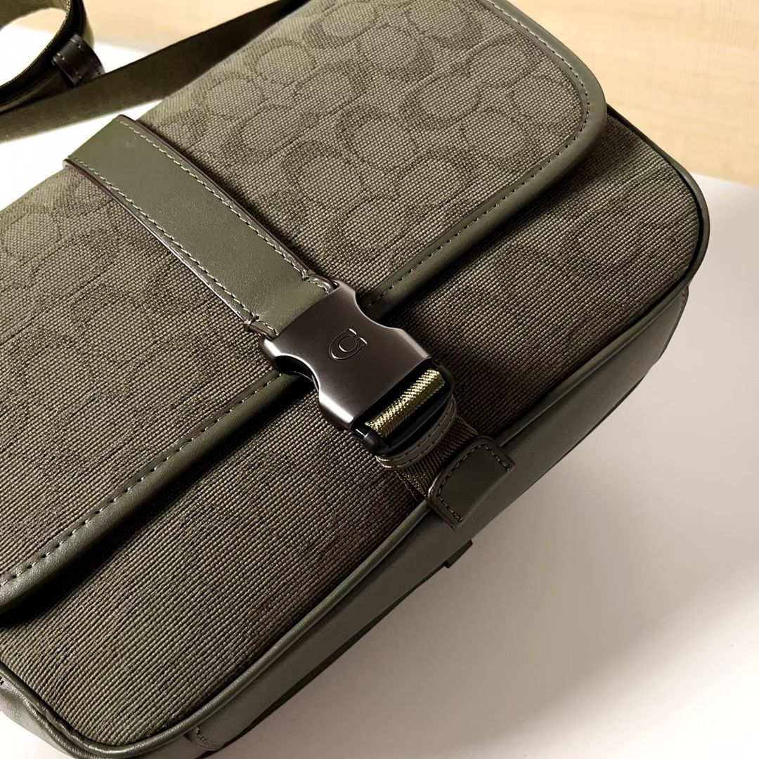 Coach 新品 CU202 CU042 CU041男士 标志LEAGUE信使包斜挎包翻盖邮差包