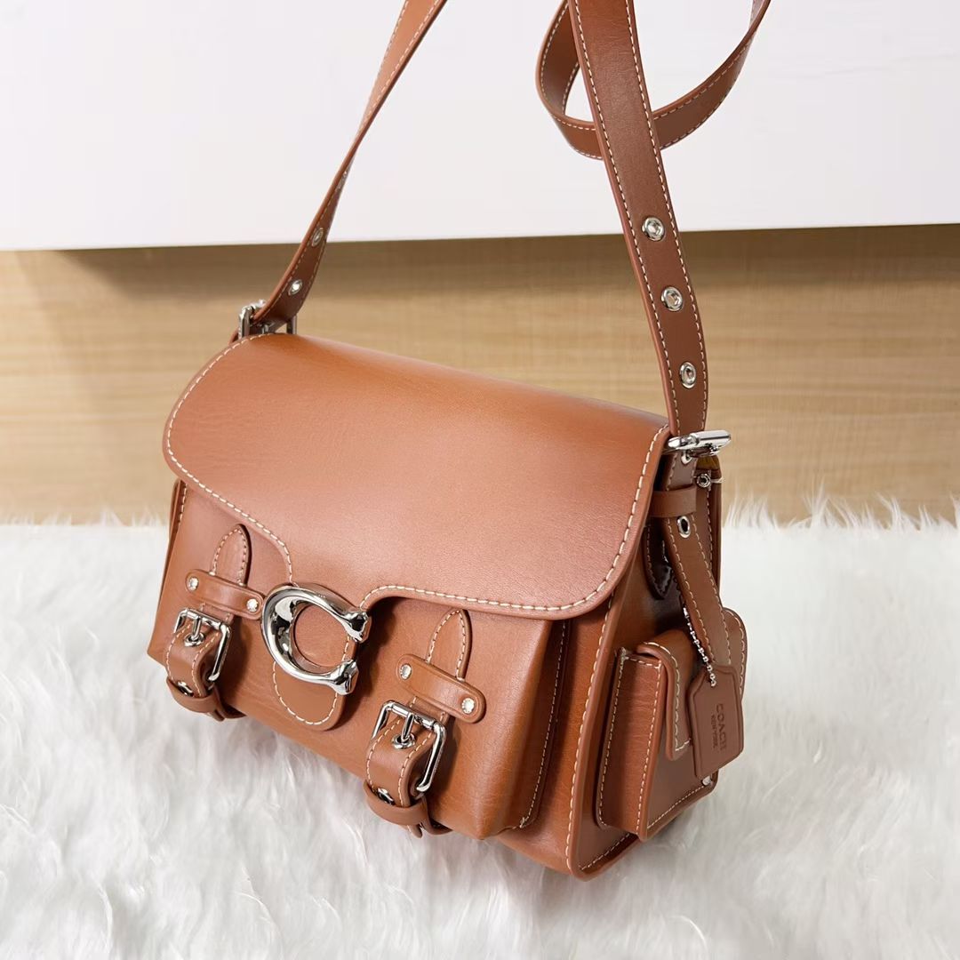 Coach C家1月新款 cargo soft tabby机车包 CT721 五金