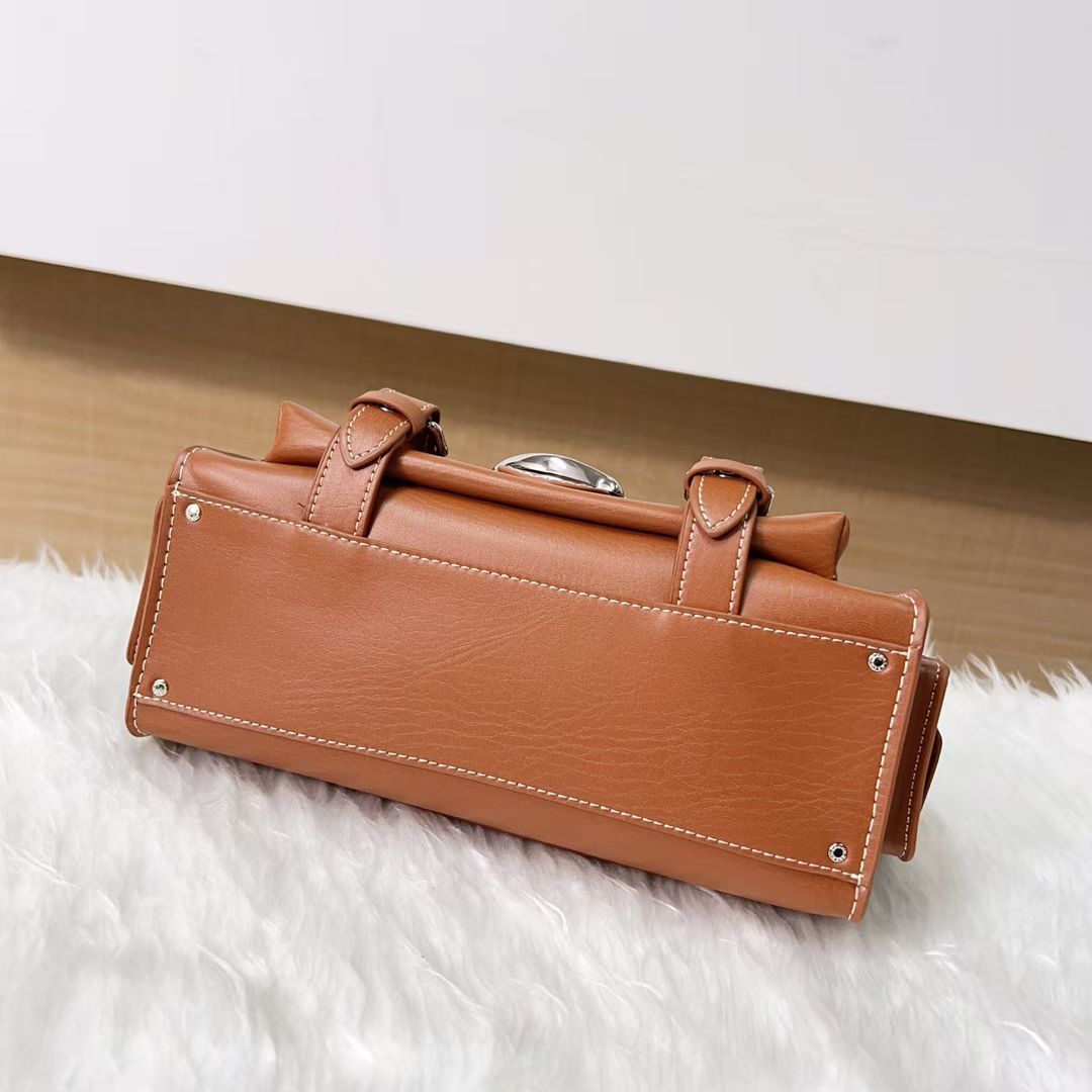 Coach C家1月新款 cargo soft tabby机车包 CT721 五金