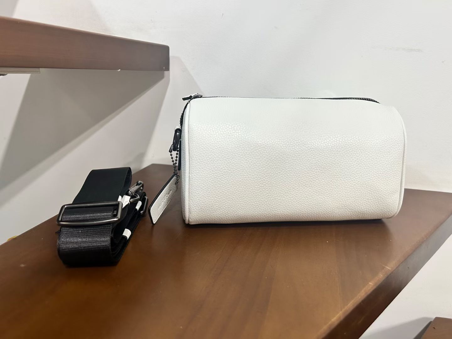 Coach coach新款CAJ41 荔枝纹24号行李包～lv24号平替枕头包 男女通用款 可做 标志印花帆布涂层配牛皮革