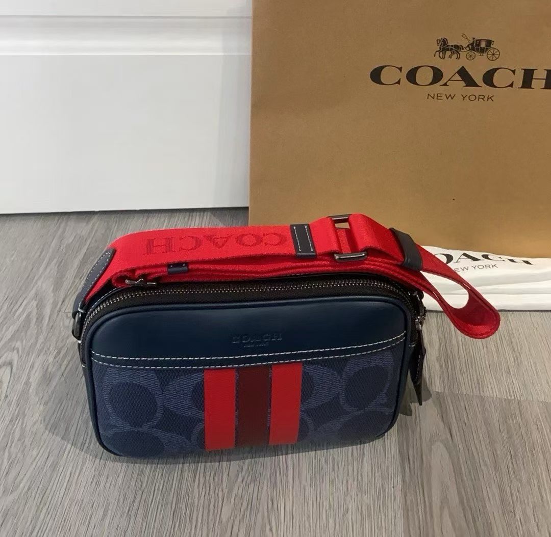 Coach Coach11月新品 C5810 CCG30 CBI86男士学院风相机包 双隔层设计 超柔软牛皮材质 非常洋气 上档次 范十足