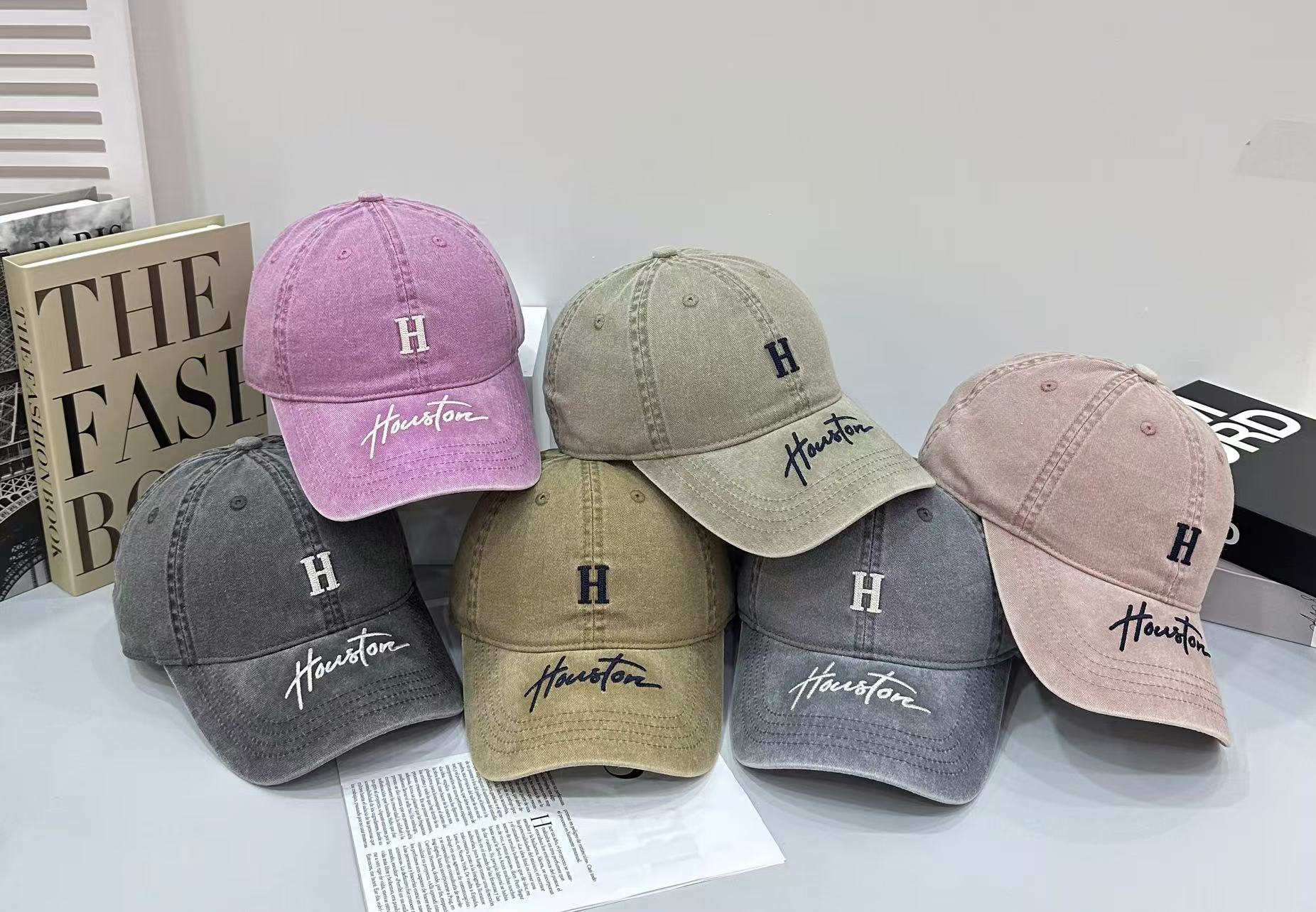  爱马仕Hermes 官网新品经典款 棒球帽🎩 原单品质 火爆来袭。 工艺非常精美爱心 高档大气上档次 