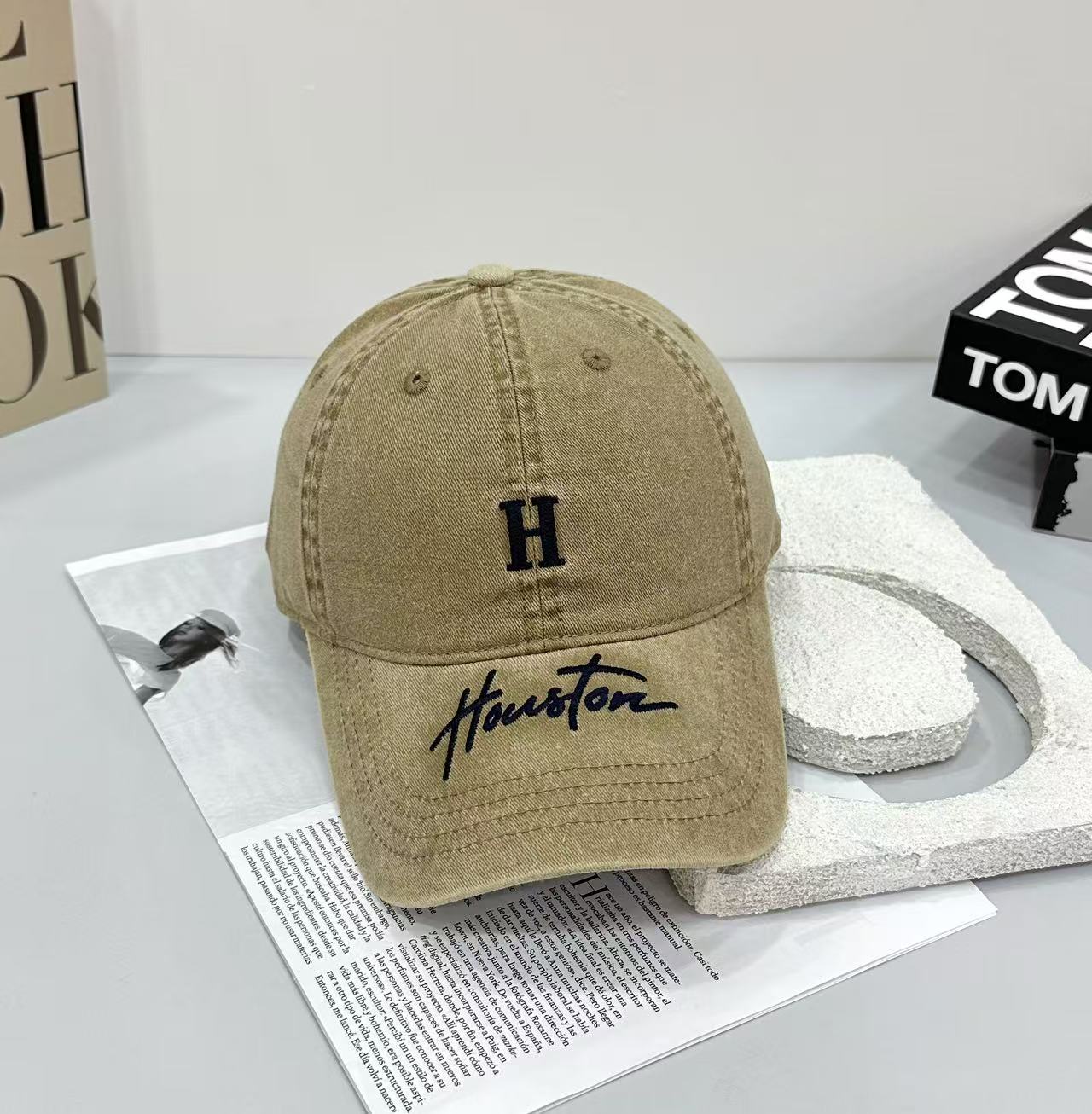  爱马仕Hermes 官网新品经典款 棒球帽🎩 原单品质 火爆来袭。 工艺非常精美爱心 高档大气上档次 