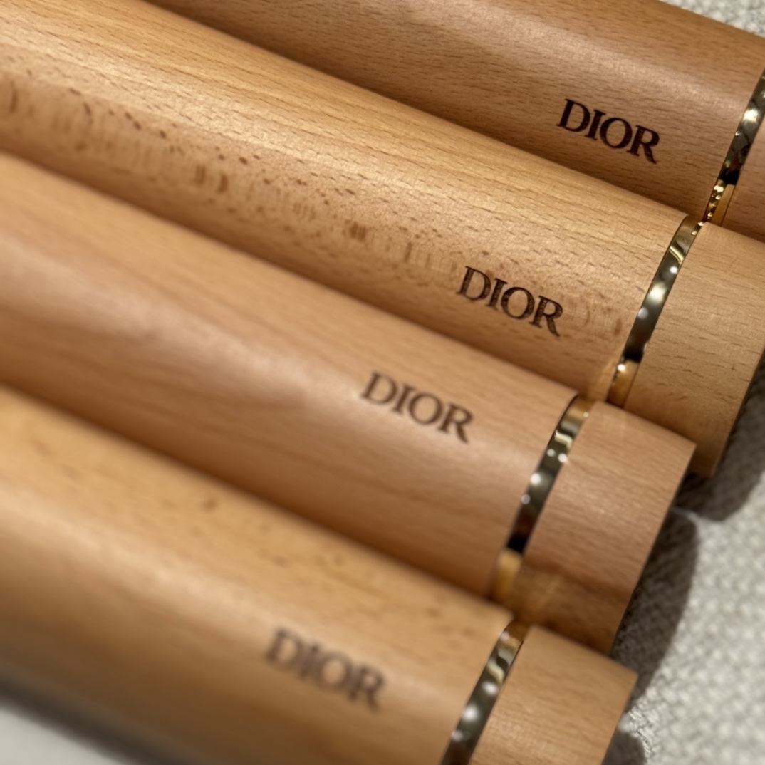 -A rare masterpiece of art with super good texture captured in detailA v - Comprehensive 3