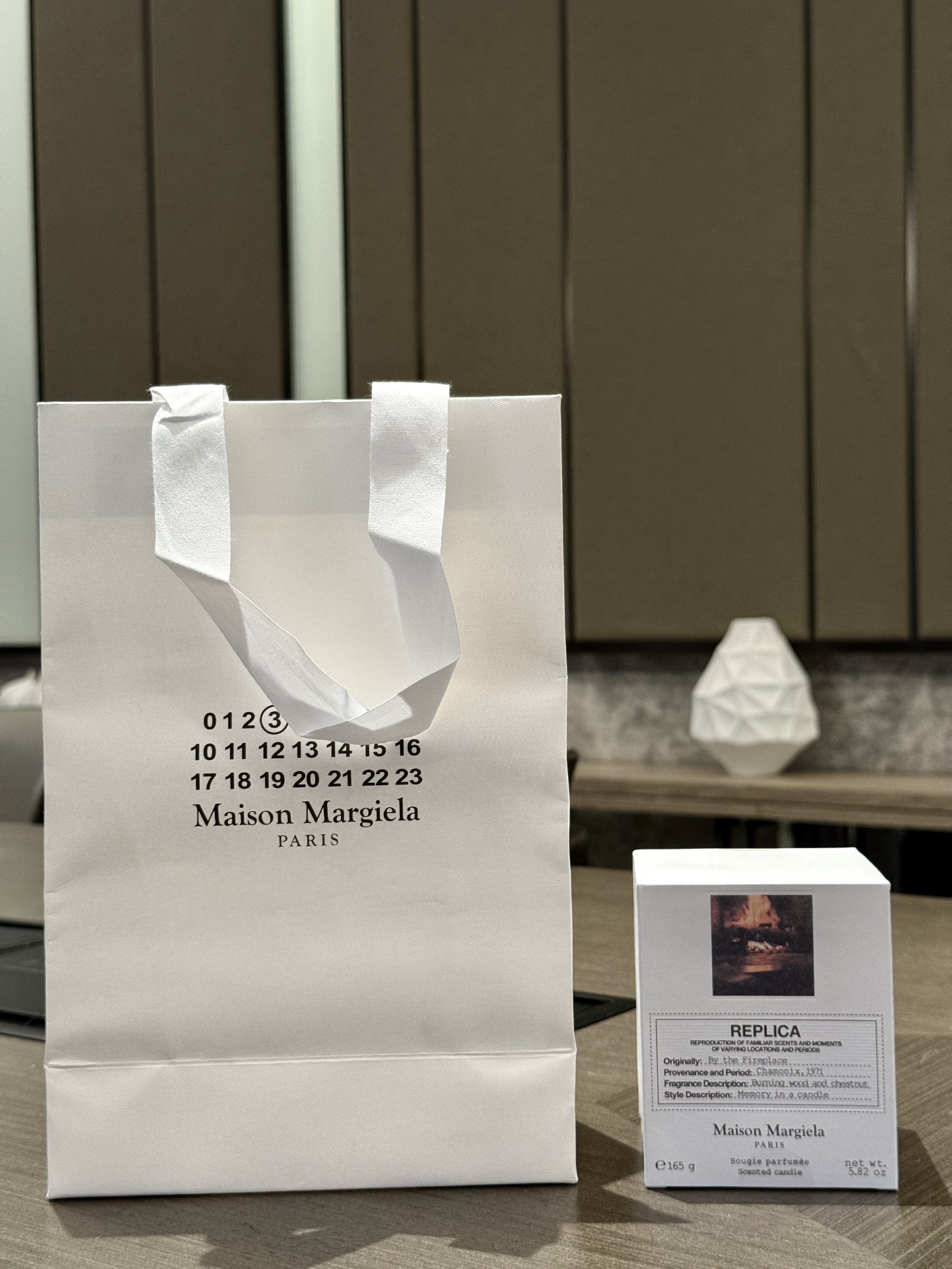 Maison Margiela Scented Candle – By the Fireplace - Comprehensive