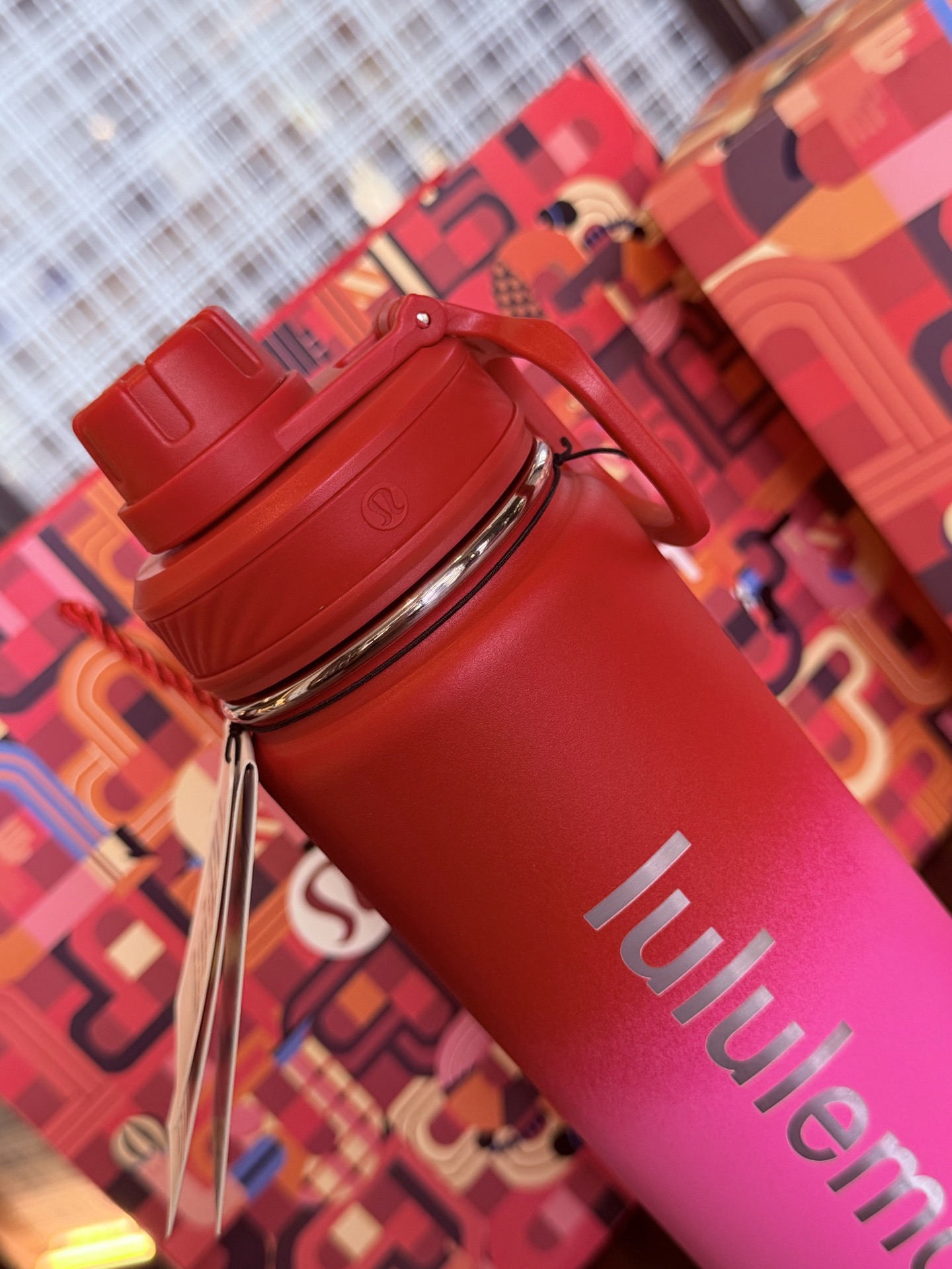 Sports Water Bottle in 304 Stainless Steel – Christmas & New Year Editio - Comprehensive 3