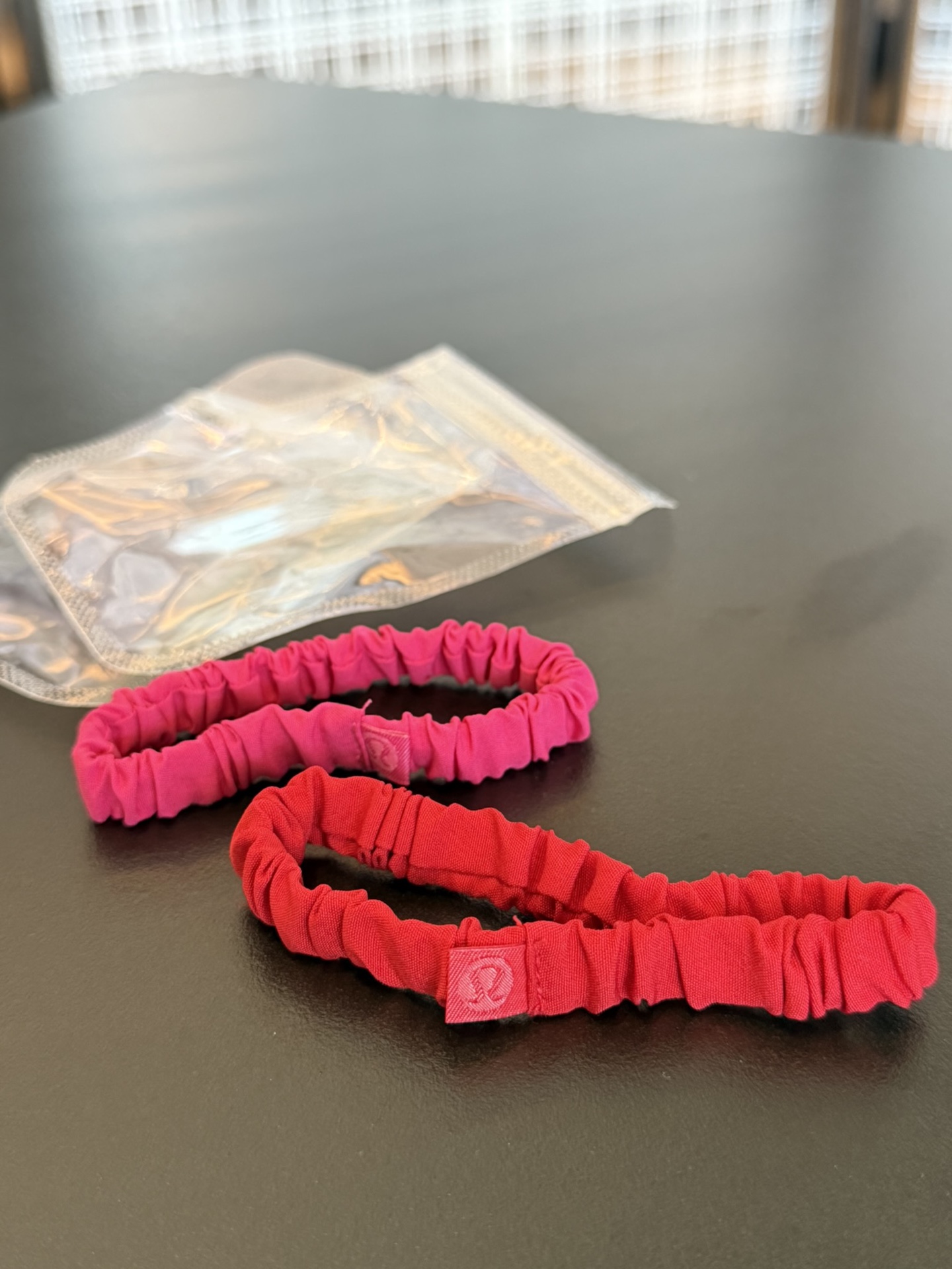 Bath towel, towel, headband, hair tie, and moisture-wicking socks - Comprehensive 6