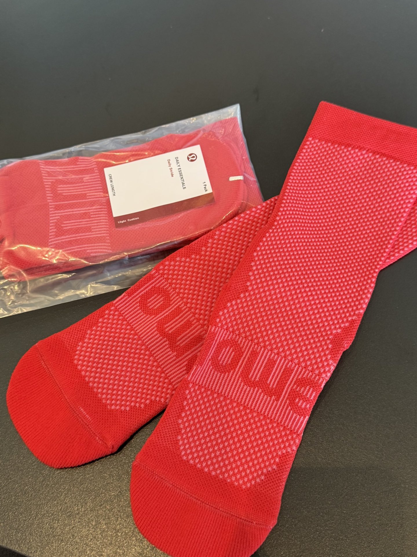 Bath towel, towel, headband, hair tie, and moisture-wicking socks - Comprehensive 8
