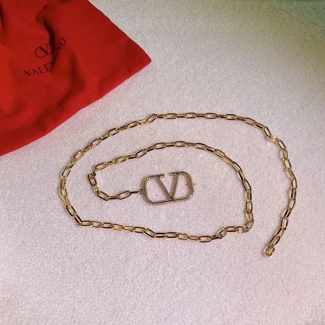 VALENTINOGARAVANIVLOGOSIGNATURE黄铜金属链条腰带配以迷你VLOGO细节-淡