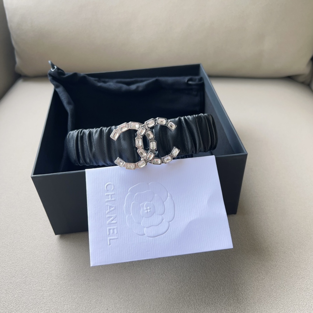 水钻水钻logo金色金属扣小牛皮银色金属与金色金属3.0cm精品弹力十足百搭优雅码数含扣S65cm总长可