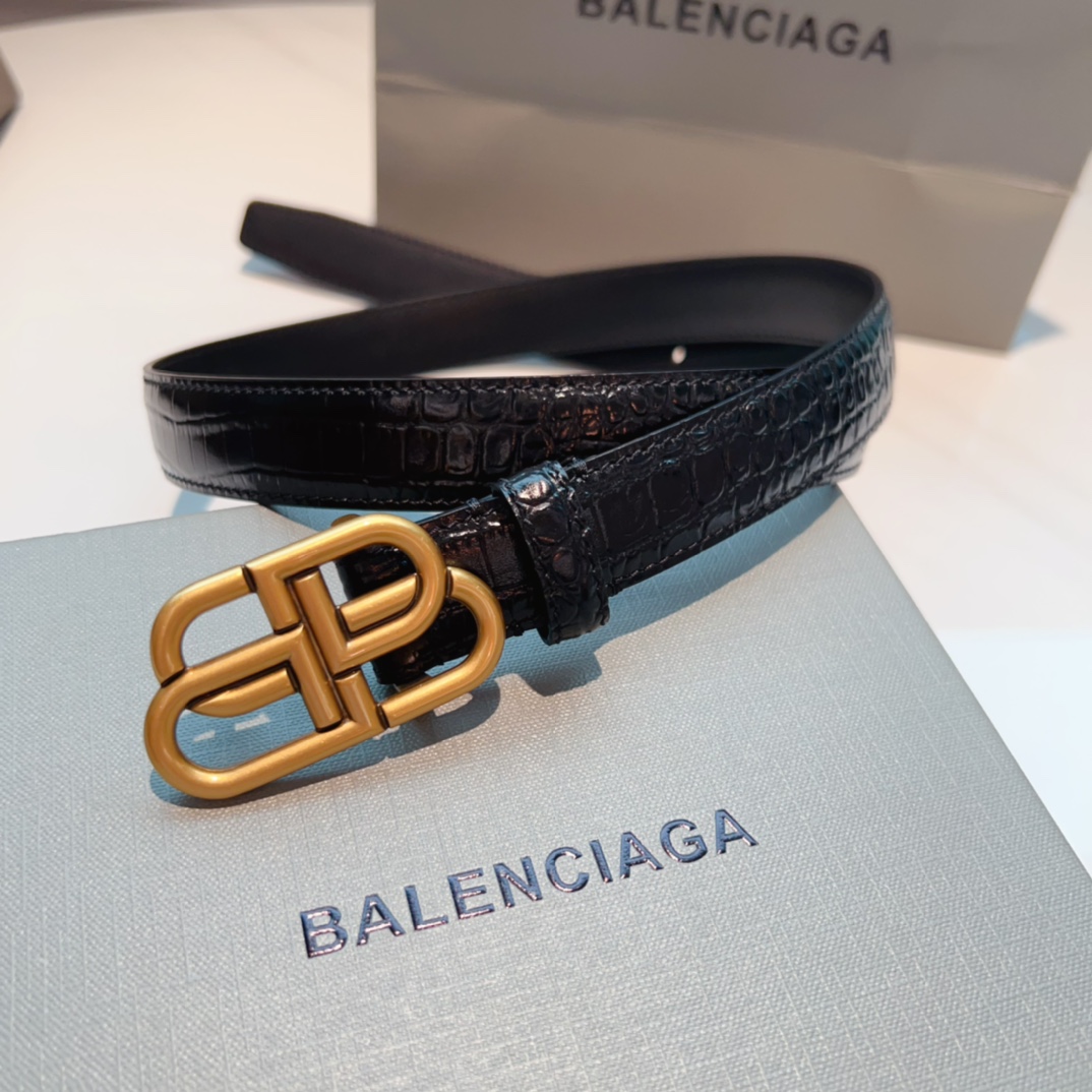 巴黎世家BalenciagaBB腰带！！腰带头是纯铜表面是鎏金的工艺不会是闪烁的金光应该说是雅致的金色8