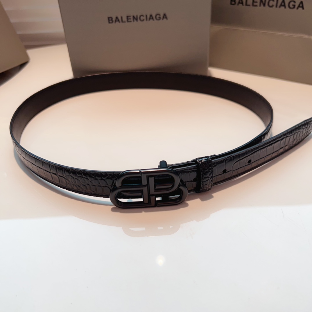 巴黎世家BalenciagaBB腰带！！腰带头是纯铜表面是鎏金的工艺不会是闪烁的金光应该说是雅致的金色8