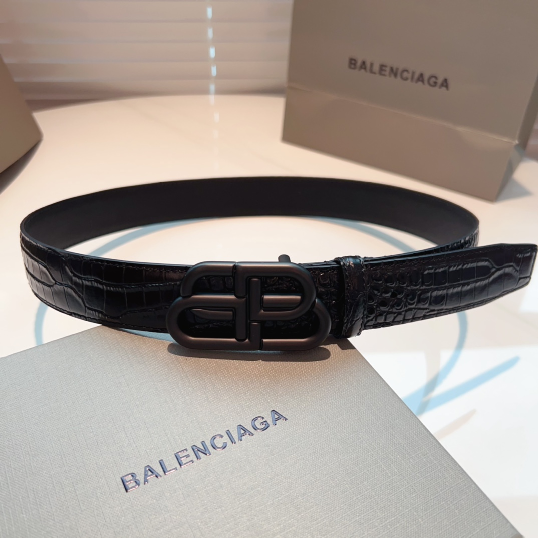 巴黎世家BalenciagaBB腰带！！腰带头是纯铜表面是鎏金的工艺不会是闪烁的金光应该说是雅致的金色8