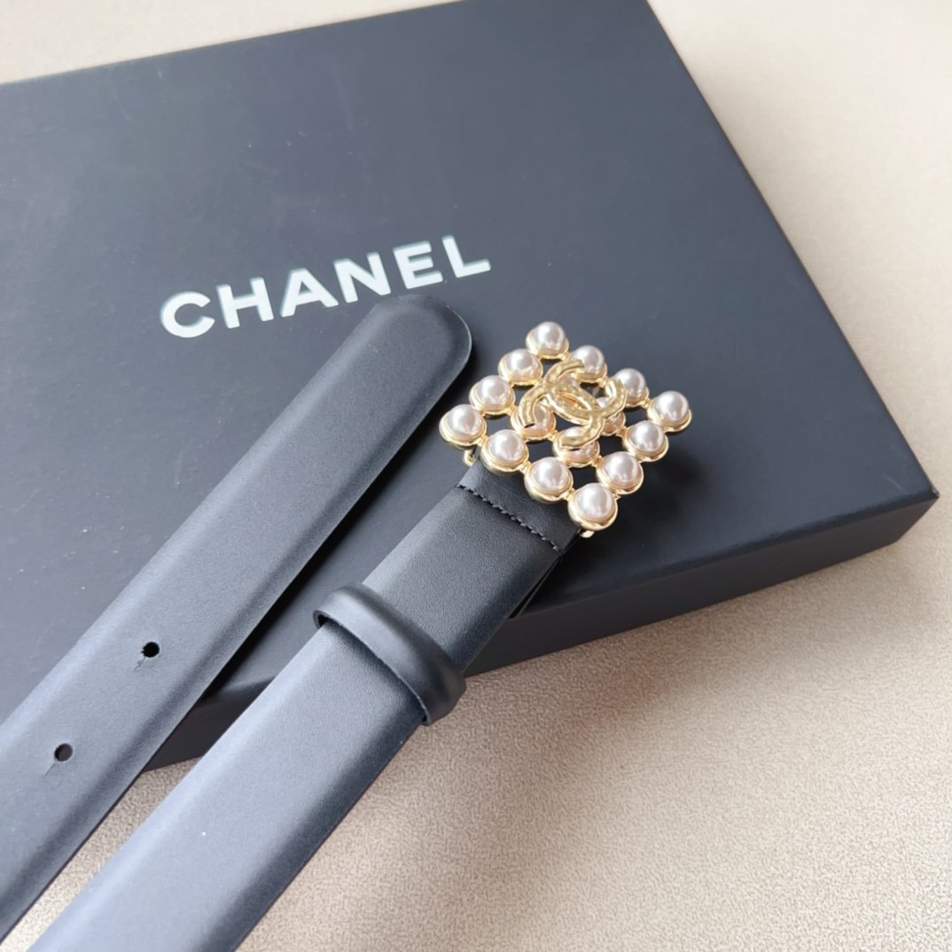 scc珍珠与水钻logo字母搭扣黄铜金属小牛皮腰带手感柔软细腻3.0cm