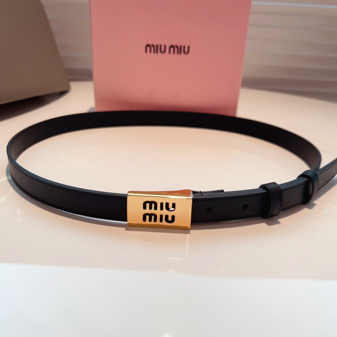 Stylish Leather Belt Enhancing Taste with Unique Logos and Texture Effects - 图片 6