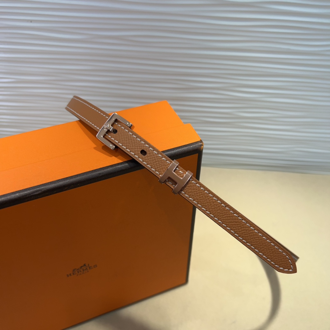 爱马仕(Hermès)女士腰带 小牛皮 镀钯搭扣 1.5cm宽 牛皮女式细款皮带 腰带 裙带