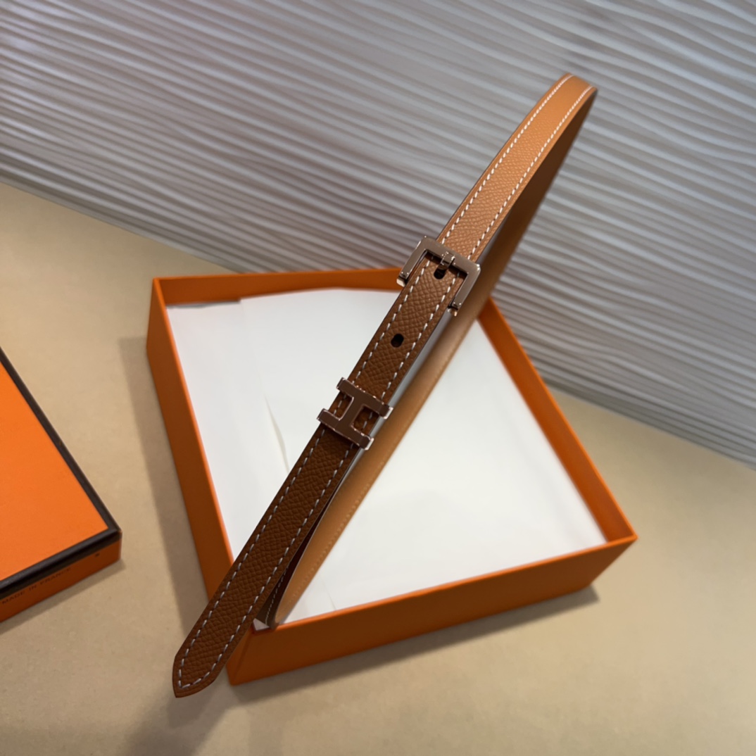 爱马仕(Hermès)女士腰带 小牛皮 镀钯搭扣 1.5cm宽 牛皮女式细款皮带 腰带 裙带