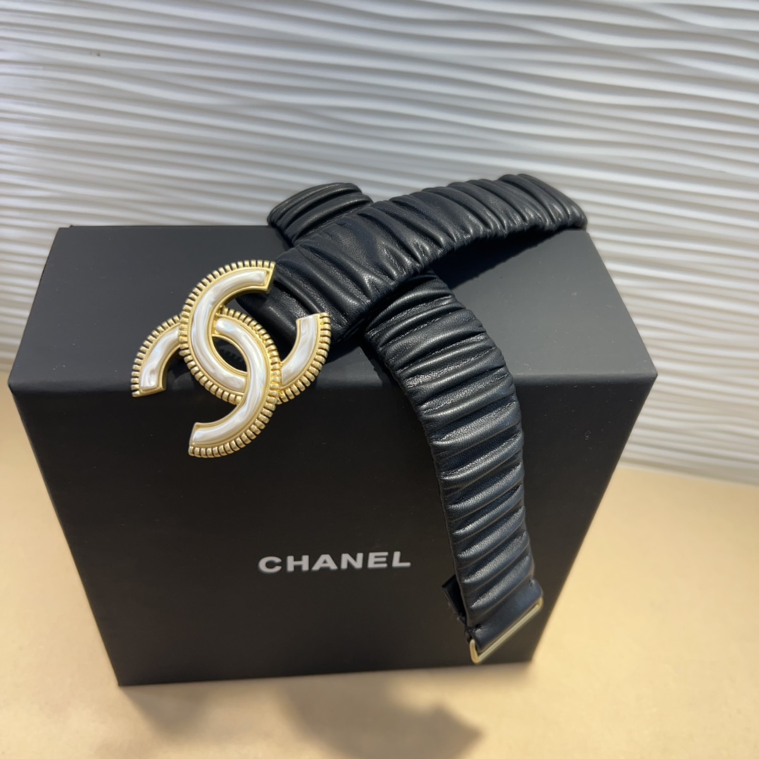cc树脂白 齿链黄铜logo扣 小牛皮 银色金属 与 金色金属 3.0cm精品