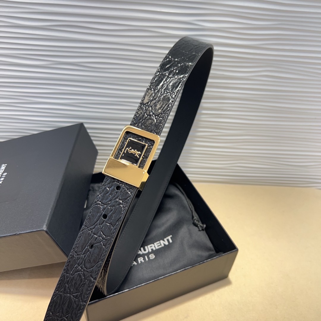 St. Roland vs. Saint Laurent: Spring Show Belts Comparison with Italian Leather - 图片 5