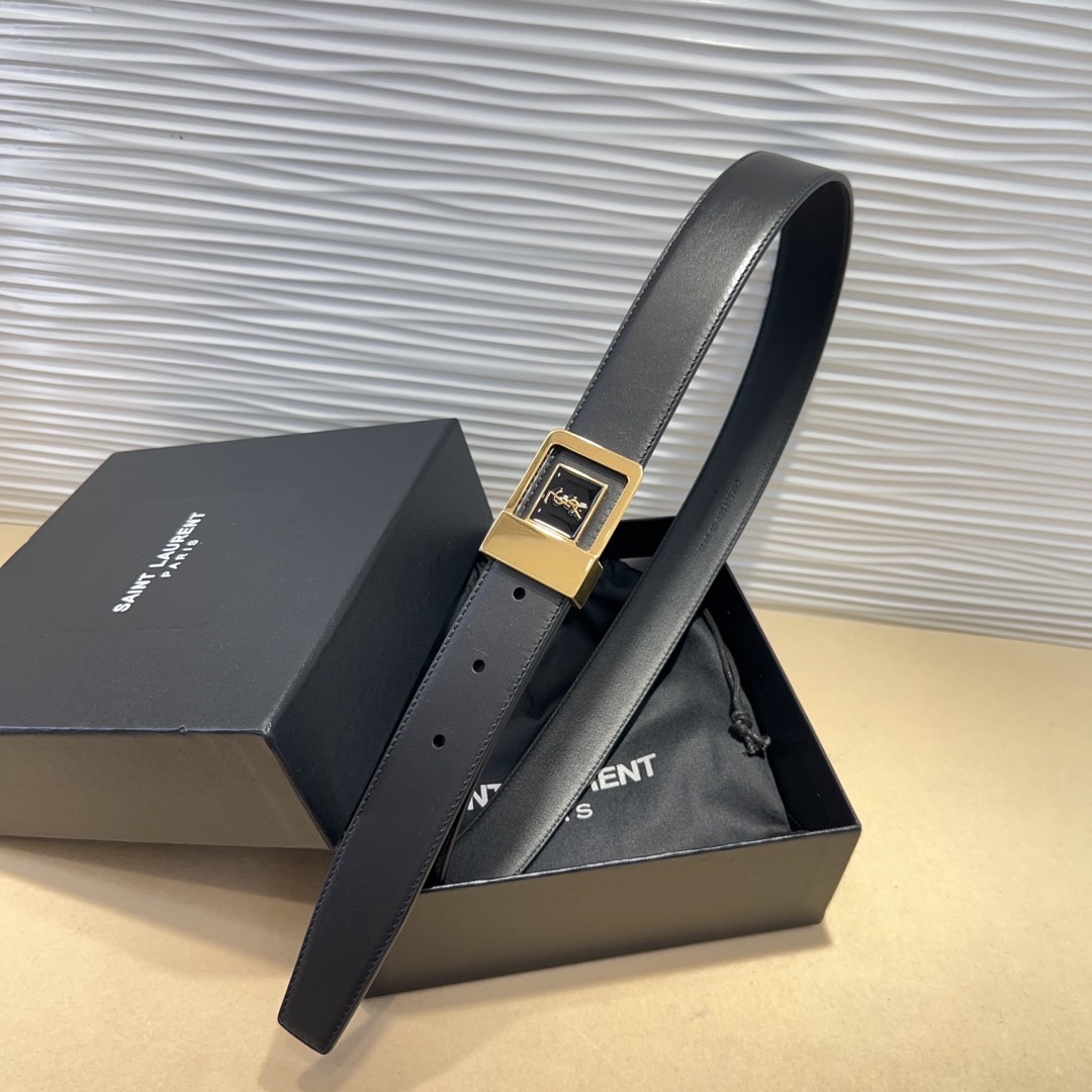 St. Roland vs. Saint Laurent: Spring Show Belts Comparison with Italian Leather. - 图片 5