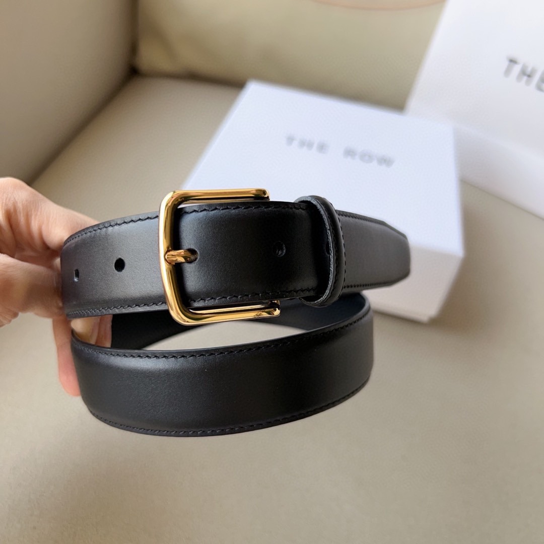 THE ROW该品牌的设计灵感源自他们对波西米亚风格